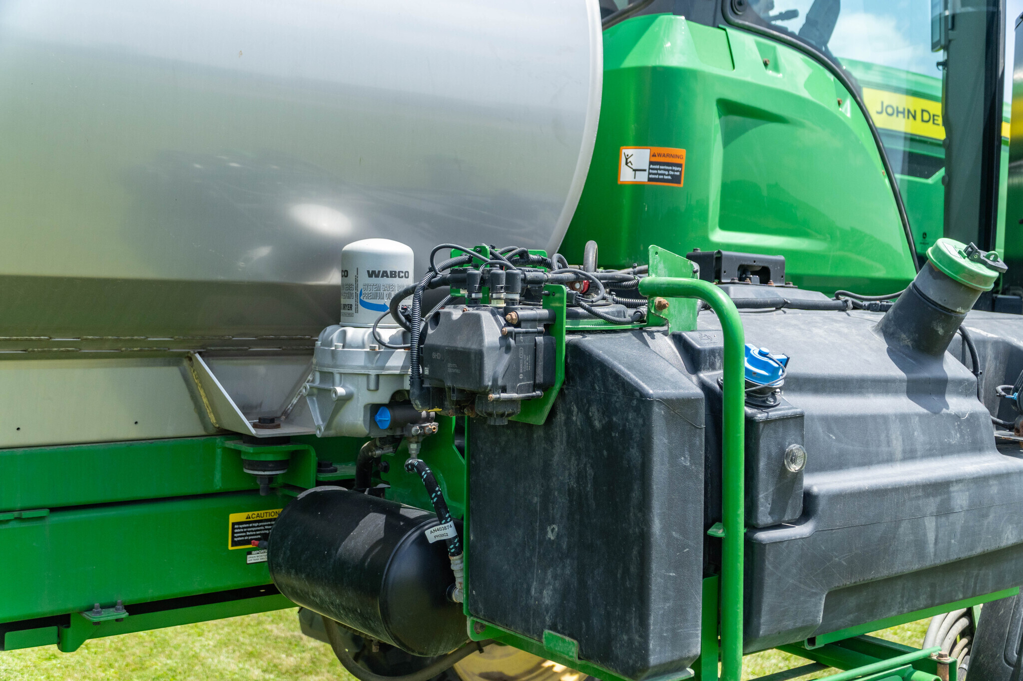 2022 John Deere 410R Self-Propelled Sprayer