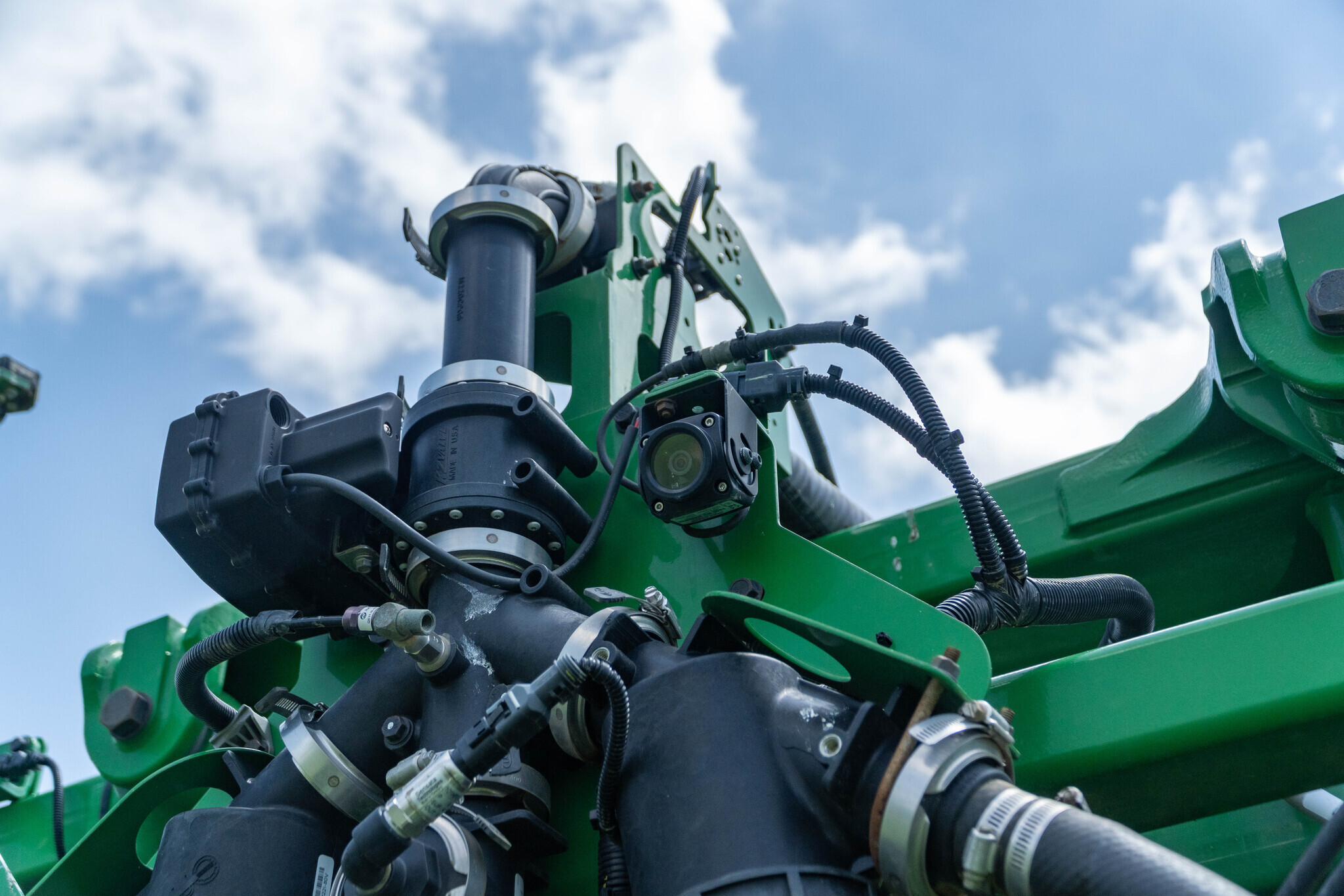 2022 John Deere 410R Self-Propelled Sprayer