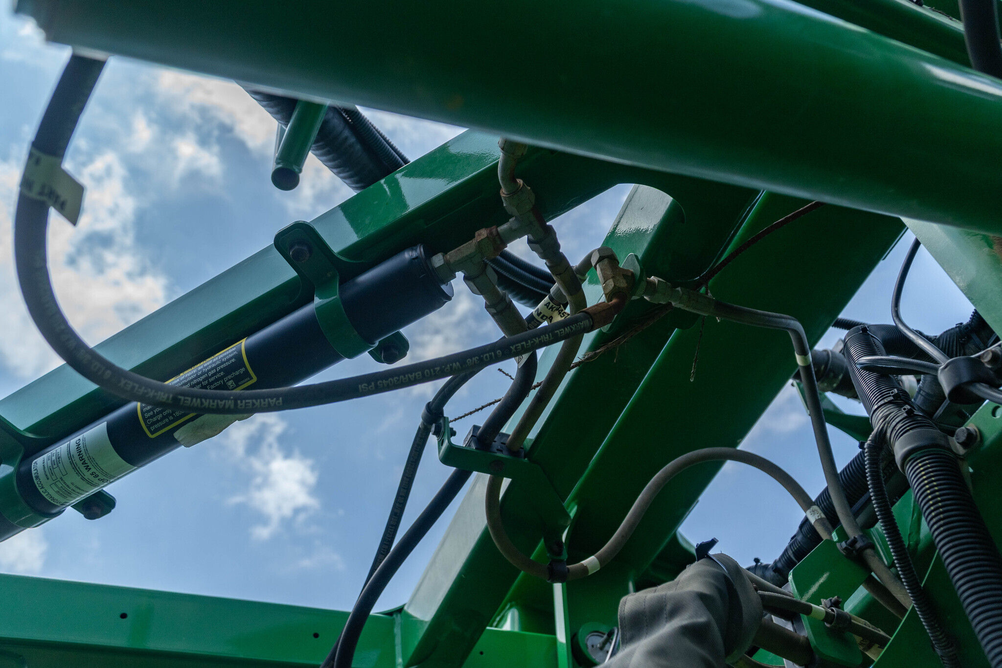 2022 John Deere 410R Self-Propelled Sprayer