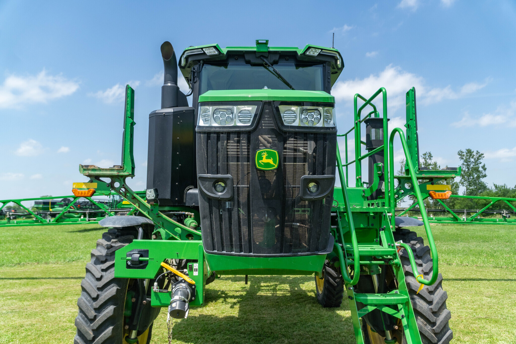 2022 John Deere 410R Self-Propelled Sprayer