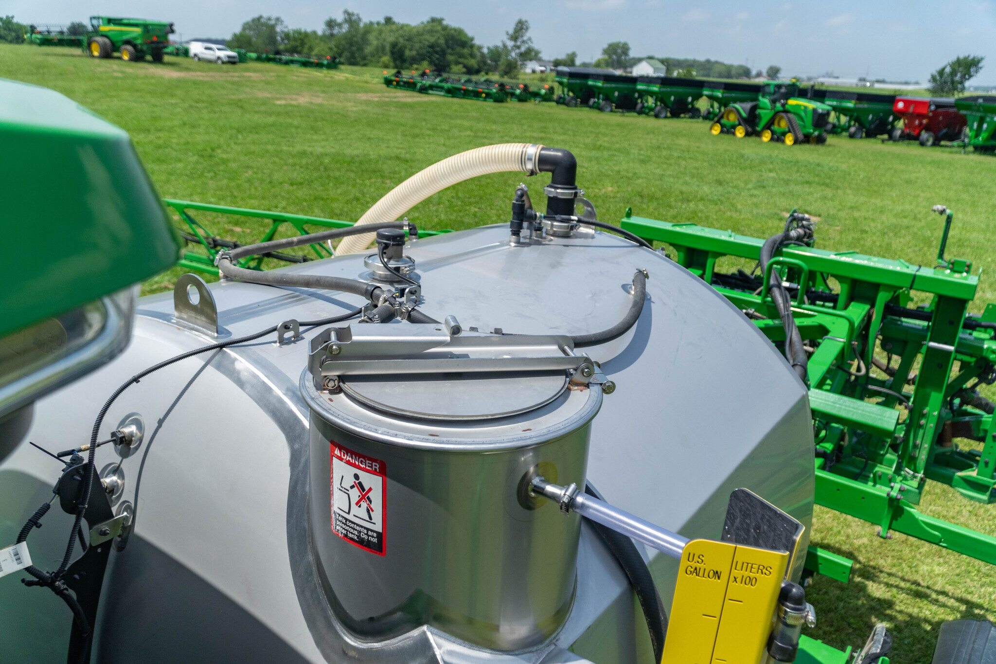 2022 John Deere 410R Self-Propelled Sprayer