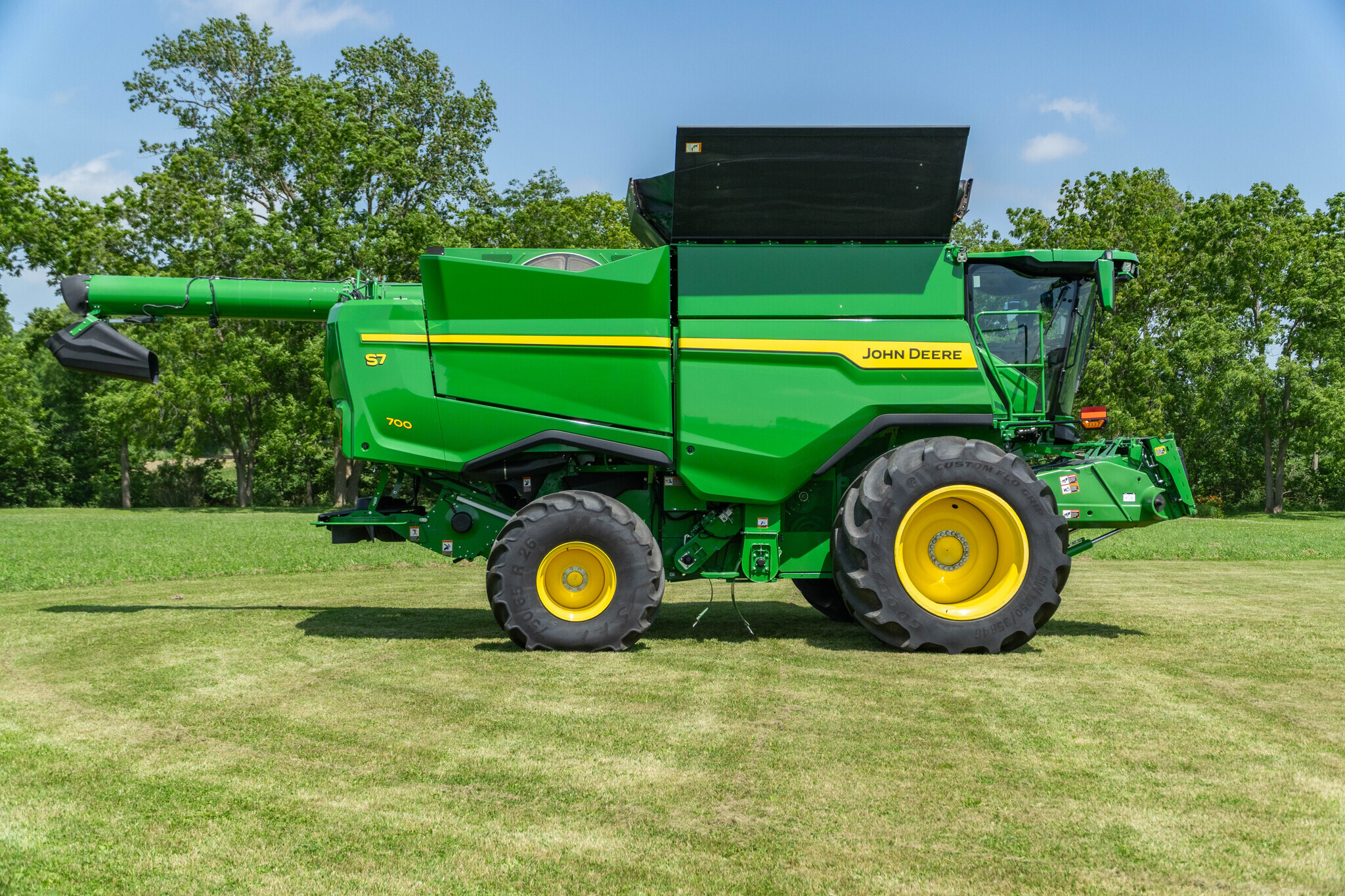 2025 John Deere S7 700 Combine