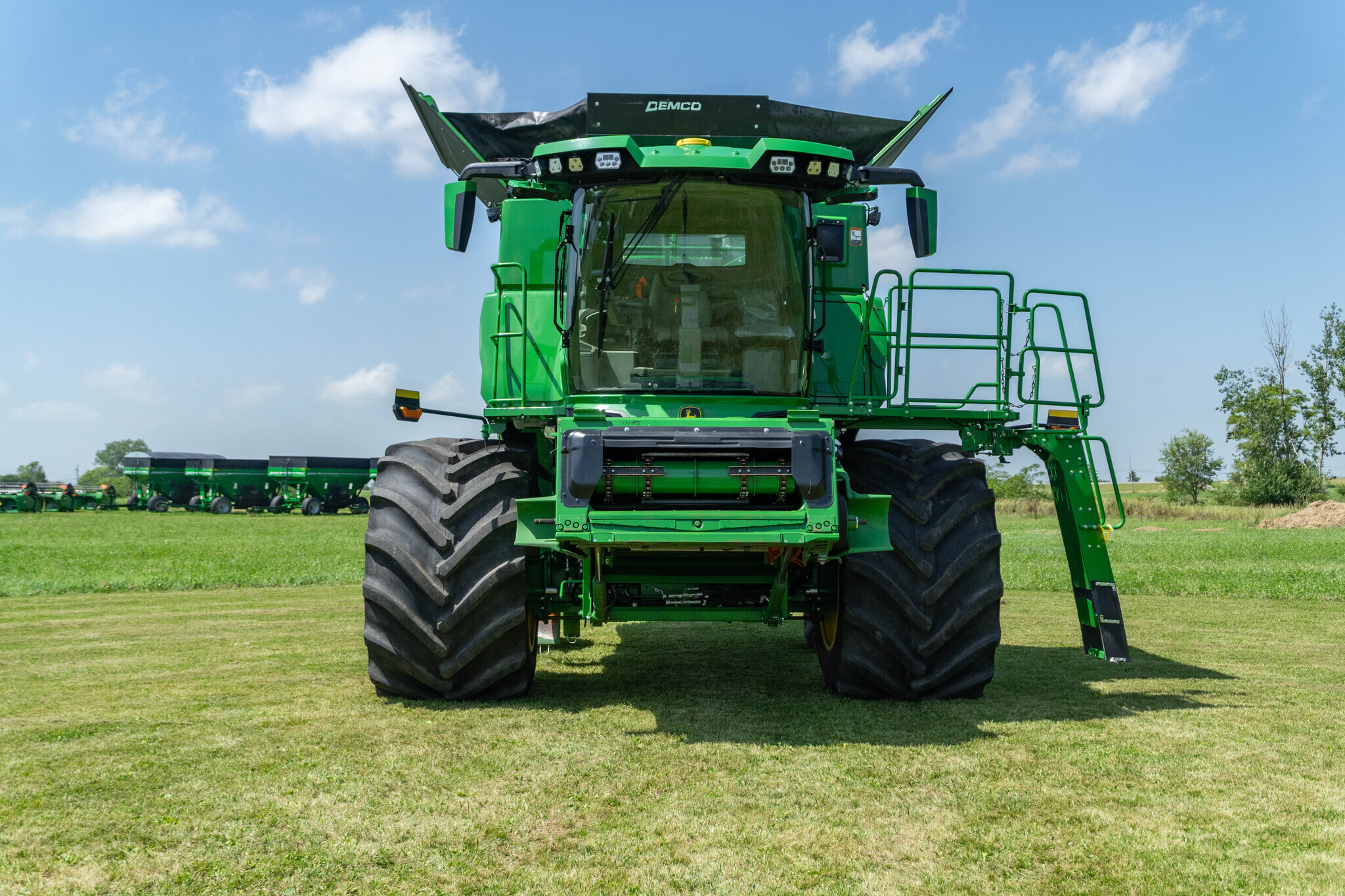 2025 John Deere S7 700 Combine