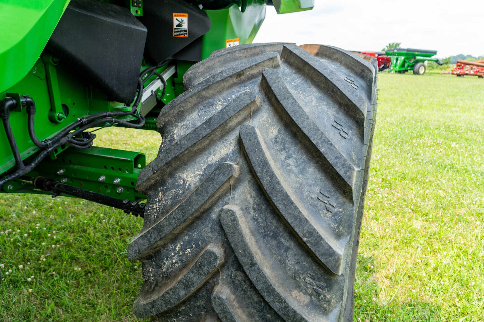 2025 John Deere S7 600 Combine