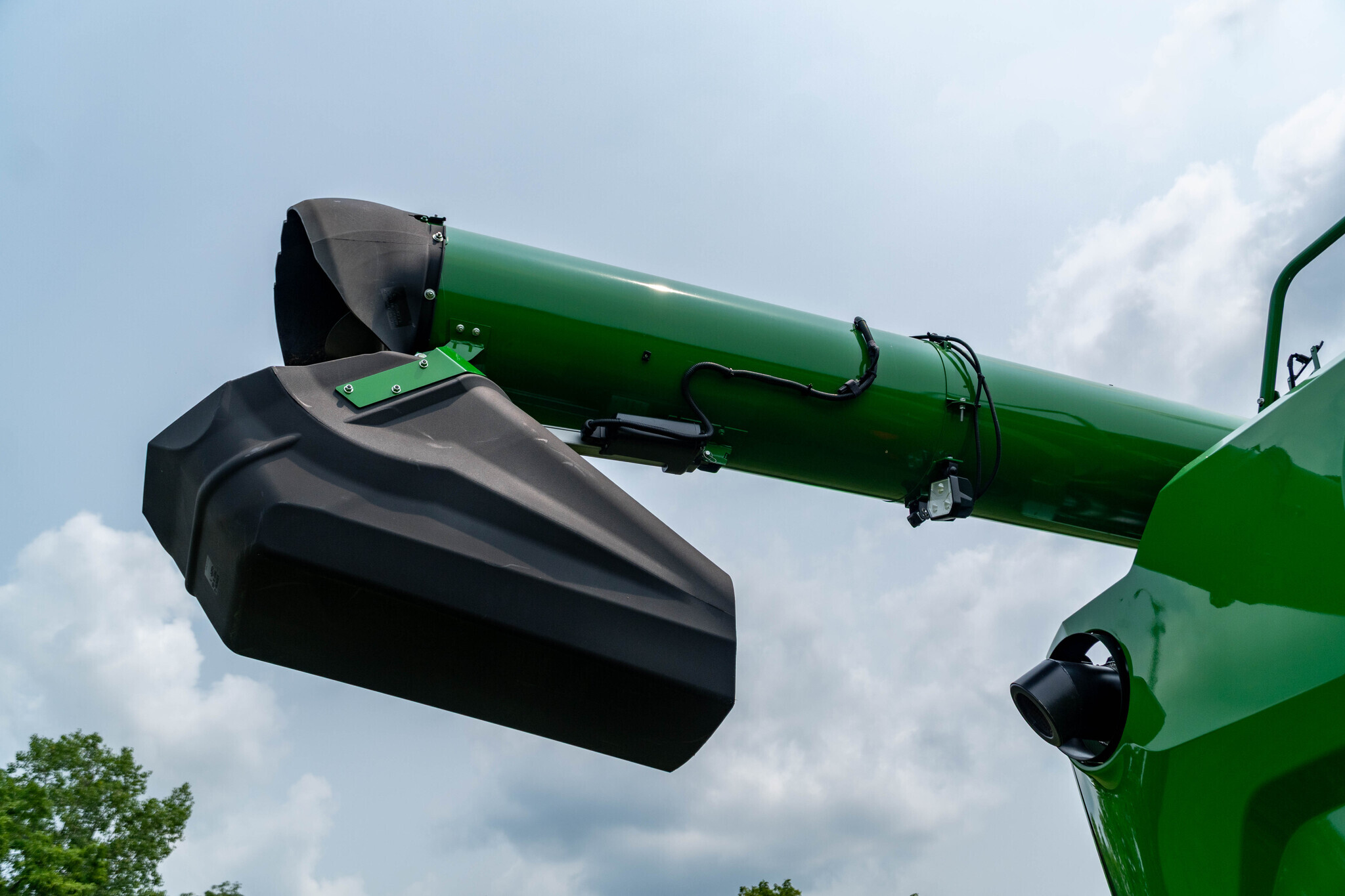 2025 John Deere S7 600 Combine