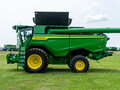 2025 John Deere S7 700 Combine