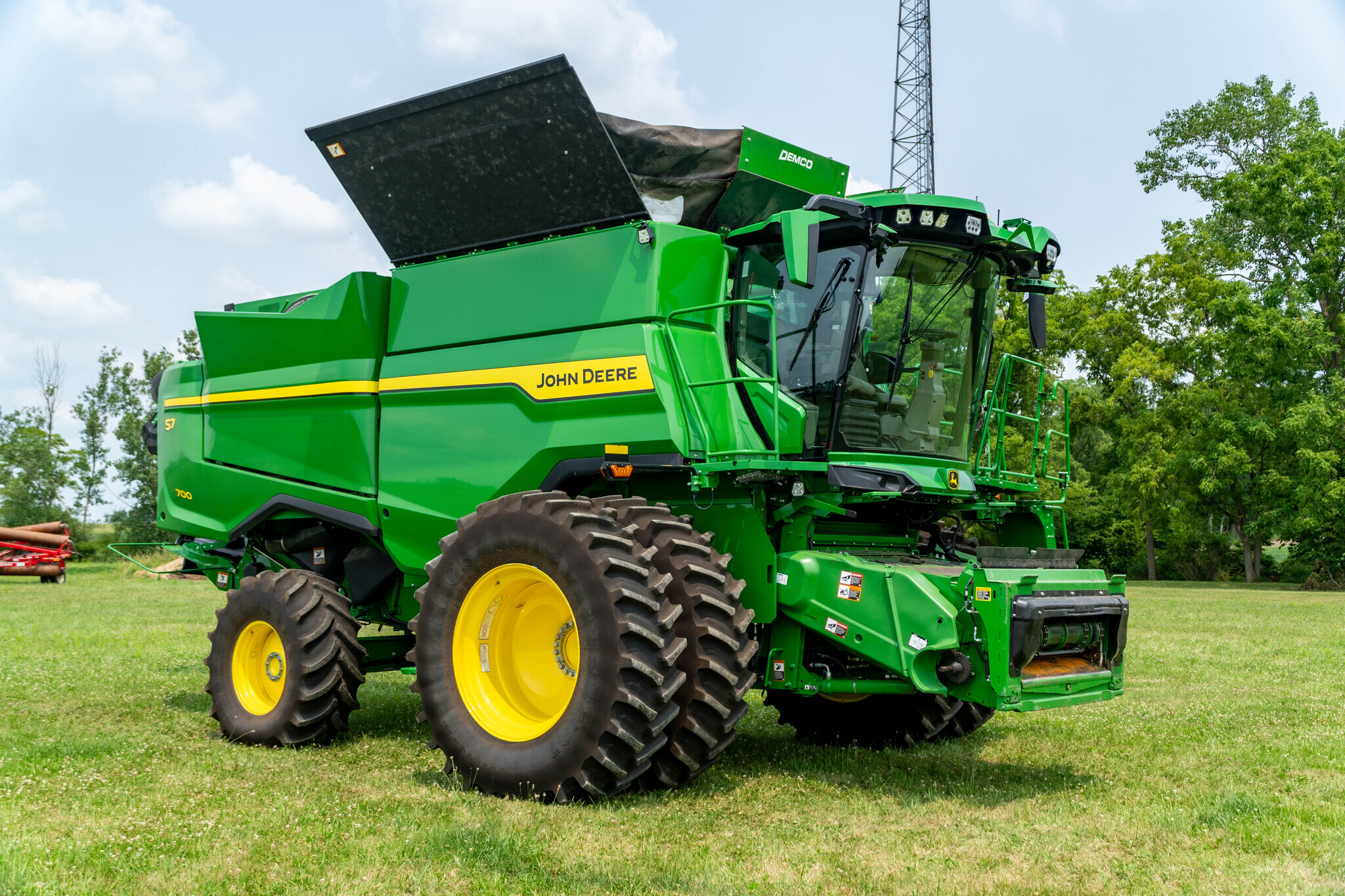2025 John Deere S7 700 Combine