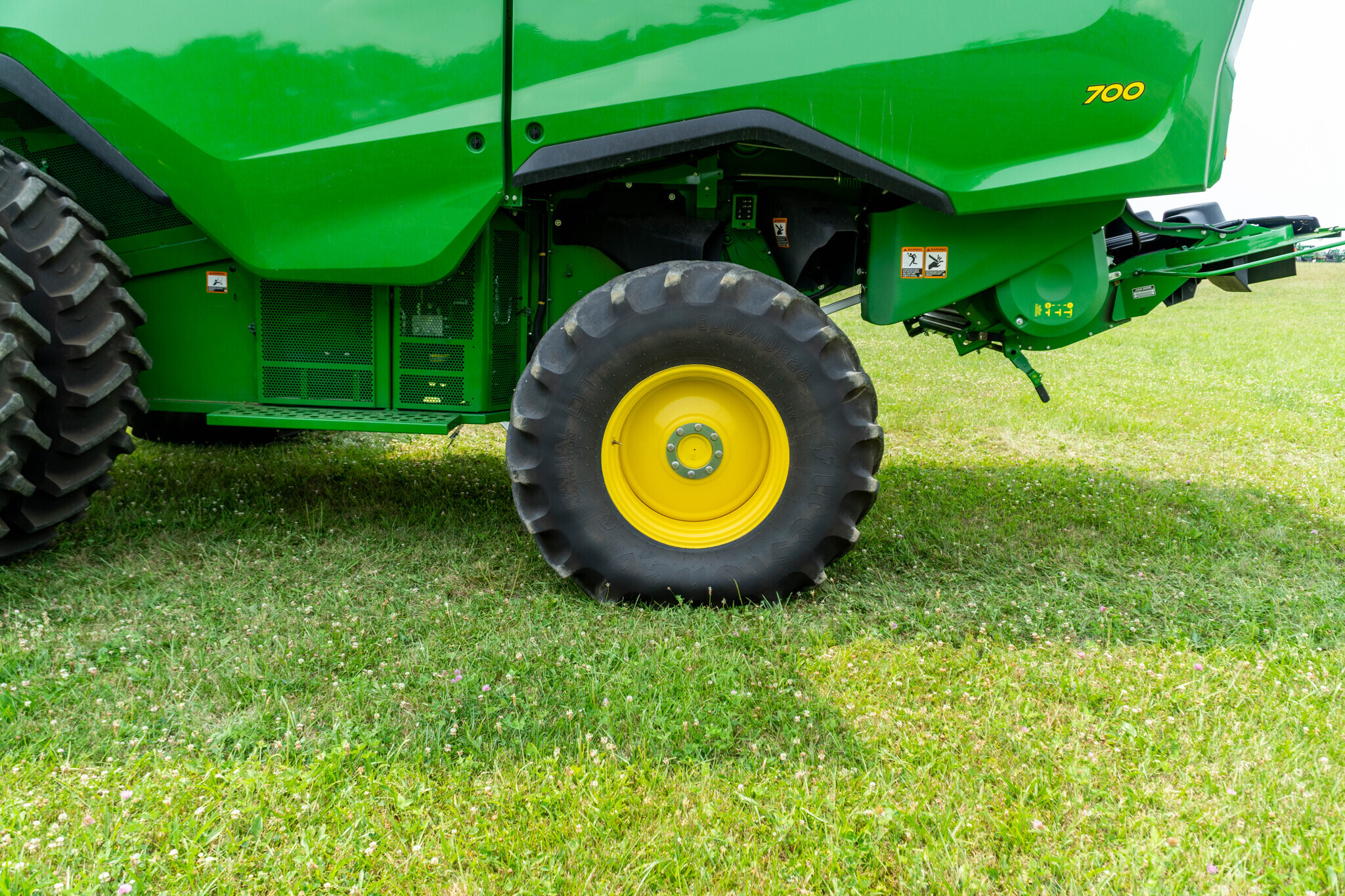 2025 John Deere S7 700 Combine
