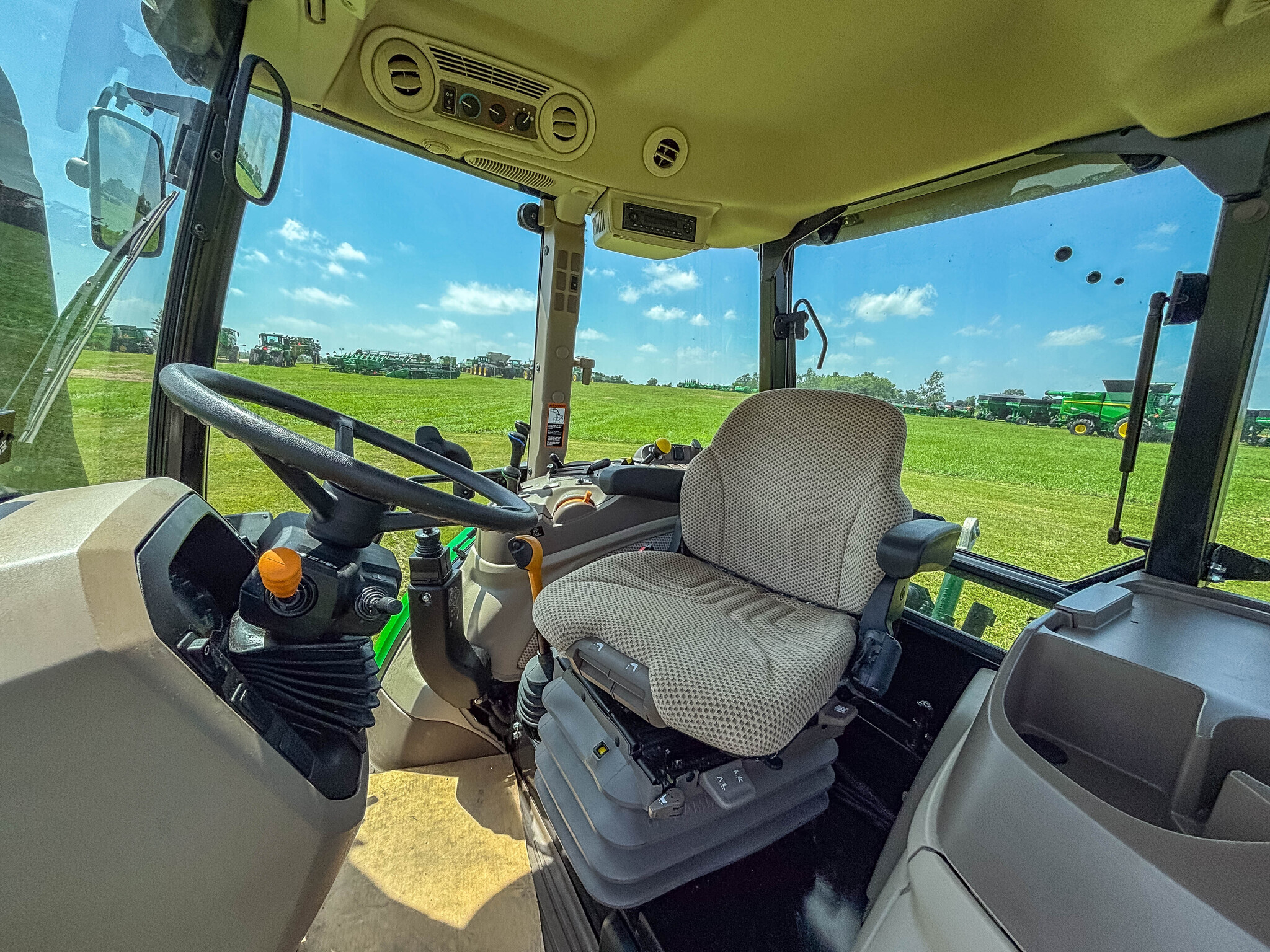 2023 John Deere 5105M Tractor