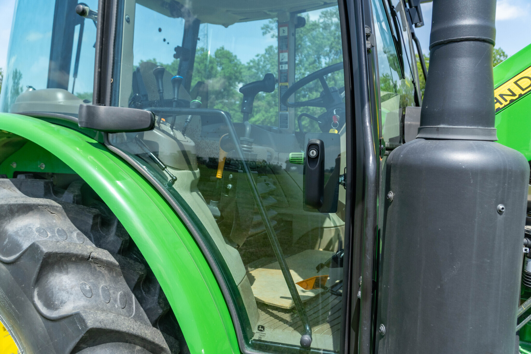 2023 John Deere 5105M Tractor