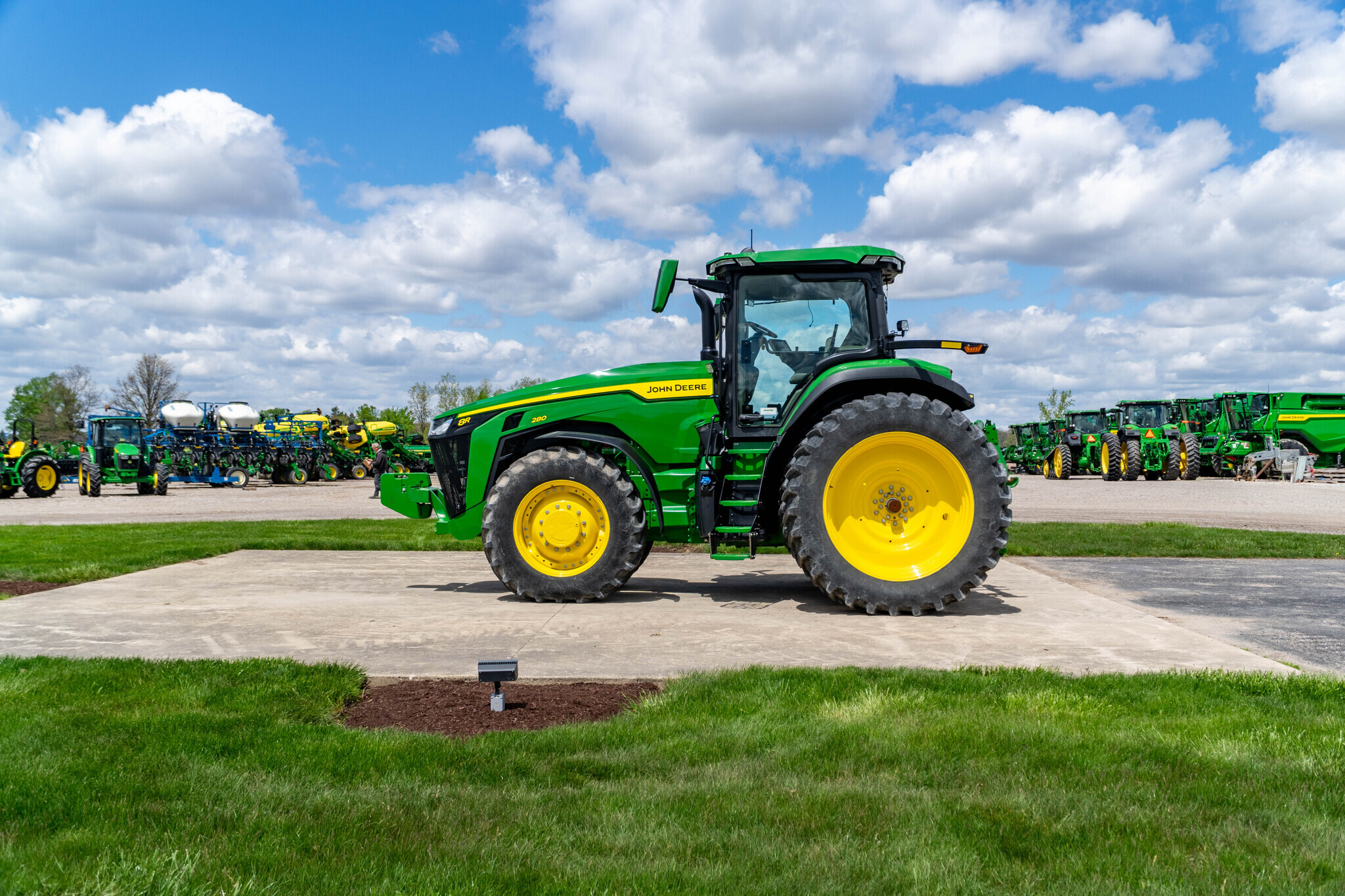 2023 John Deere 8R 280 Tractor