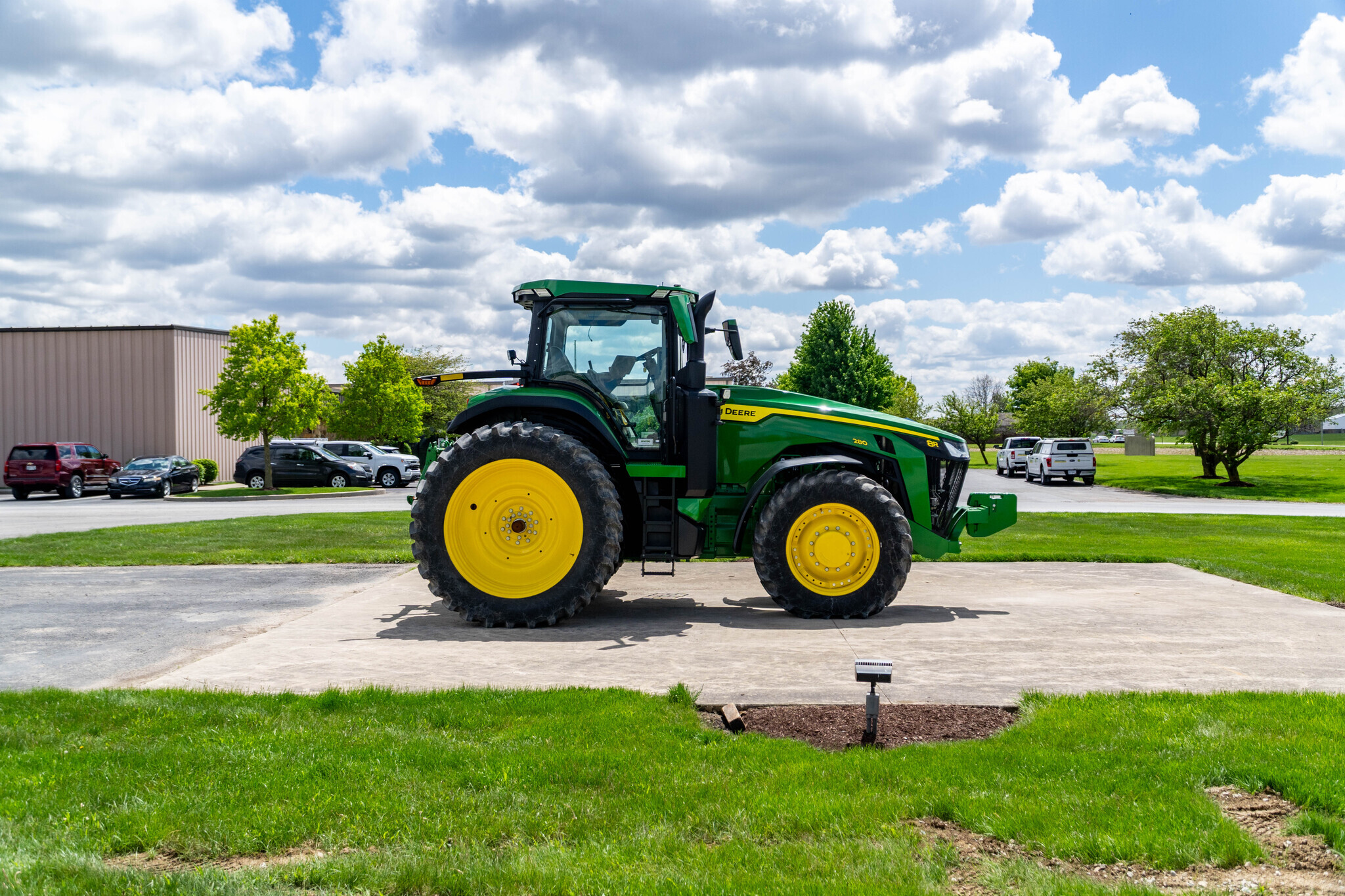2023 John Deere 8R 280 Tractor