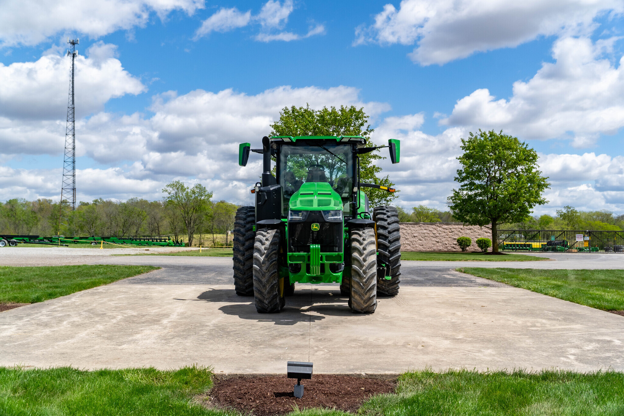 2023 John Deere 8R 280 Tractor