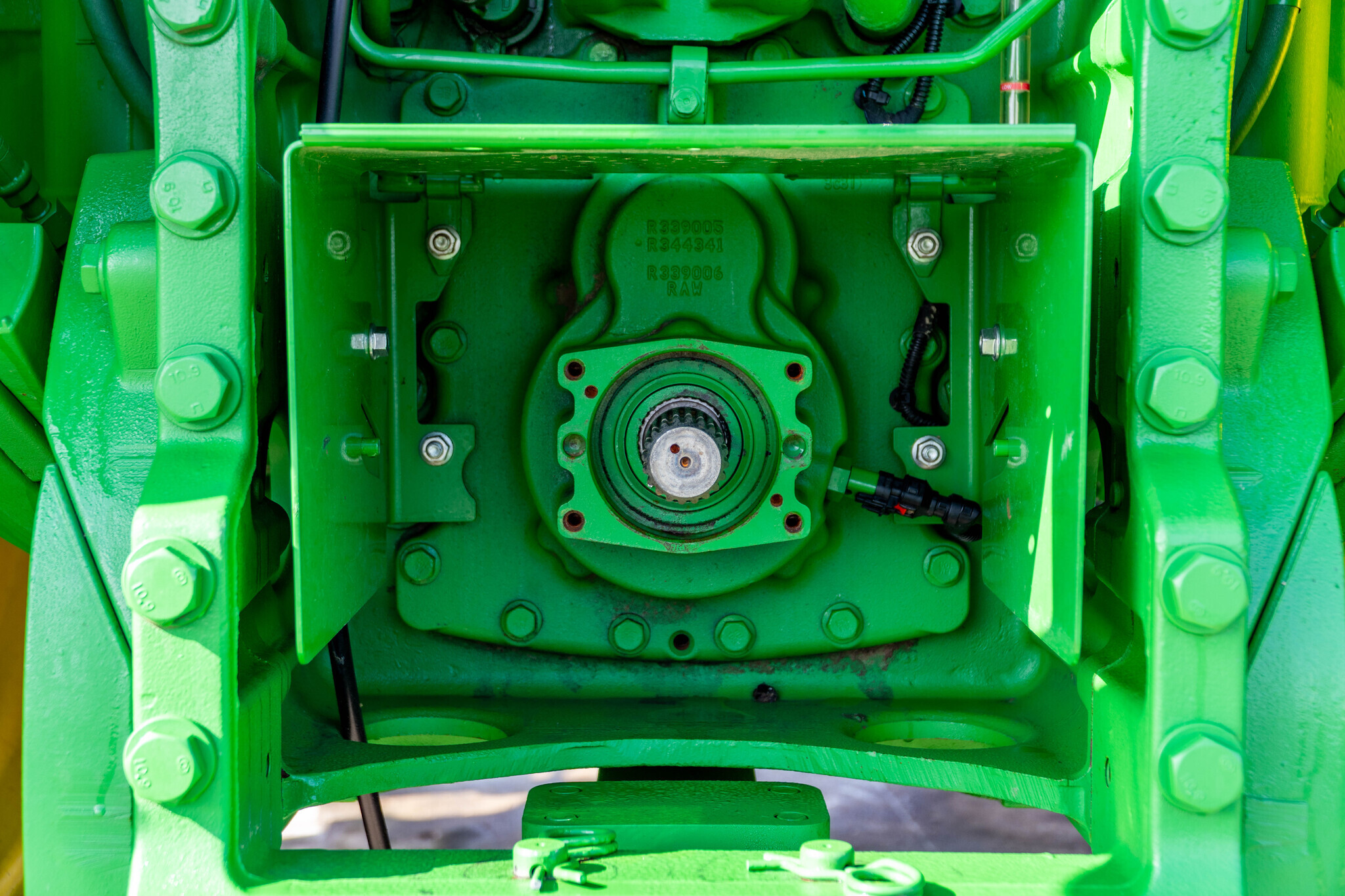 2023 John Deere 8R 250 Tractor