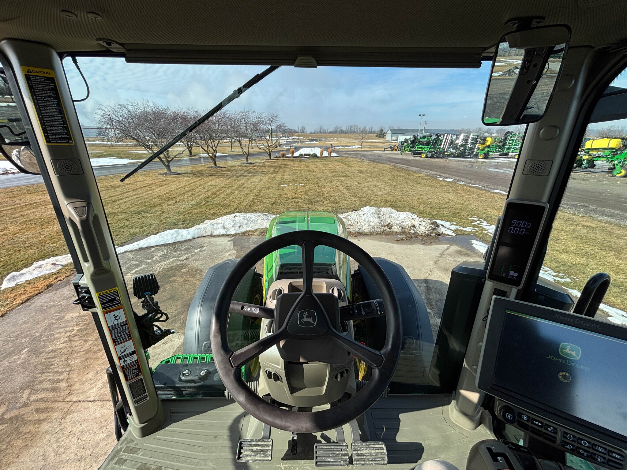 2023 John Deere 8R 250 Tractor