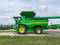 2024 John Deere S780 Combine