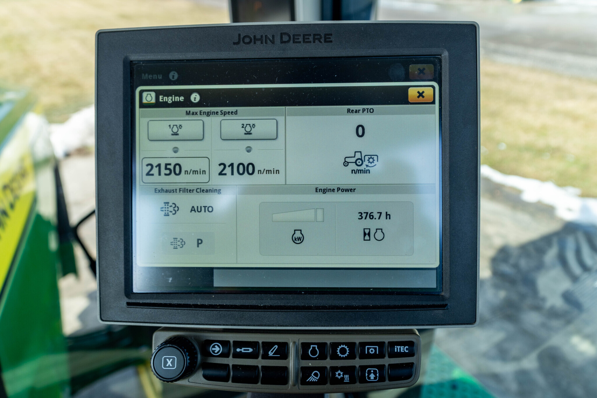 2023 John Deere 8R 250 Tractor