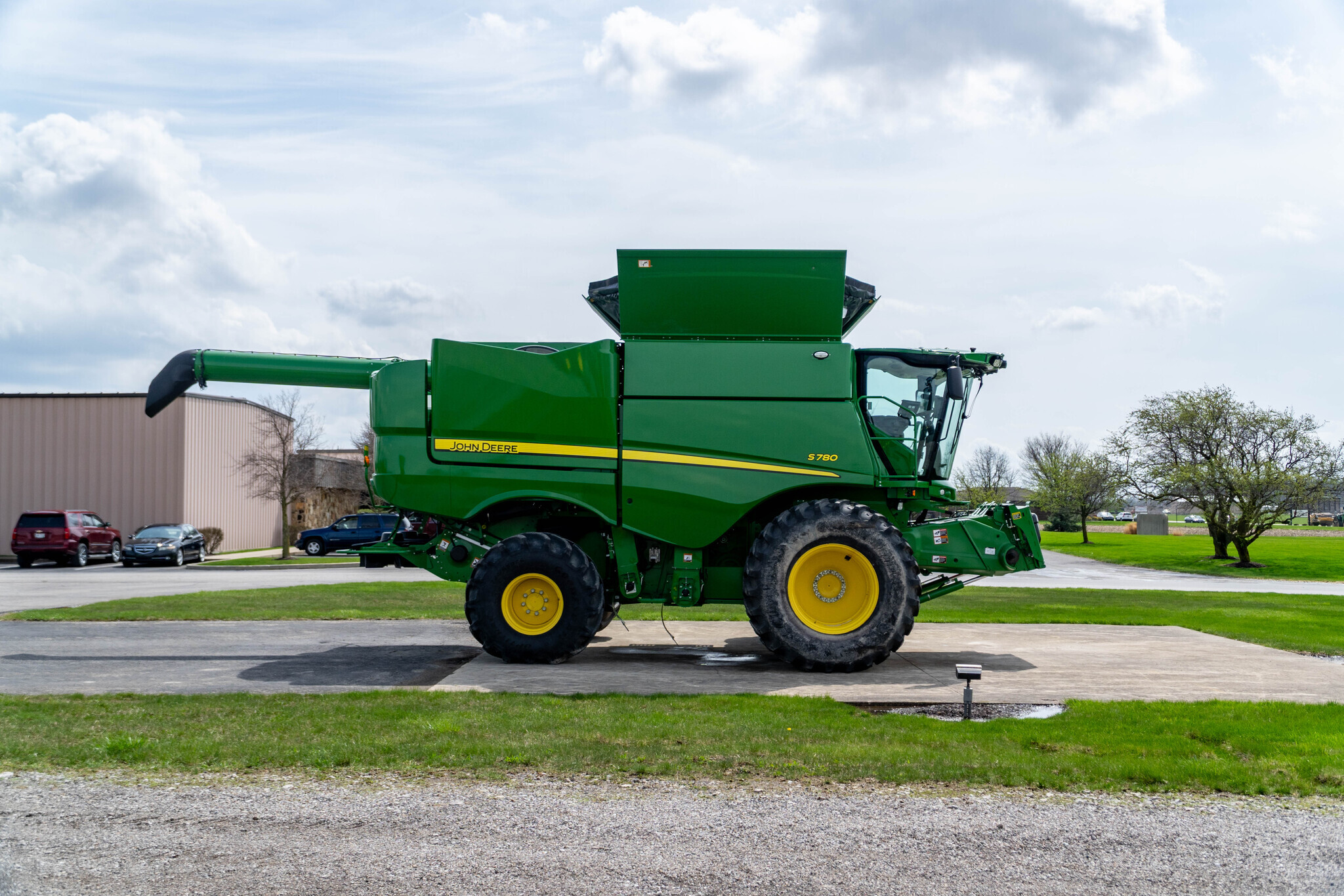 2024 John Deere S780 Combine