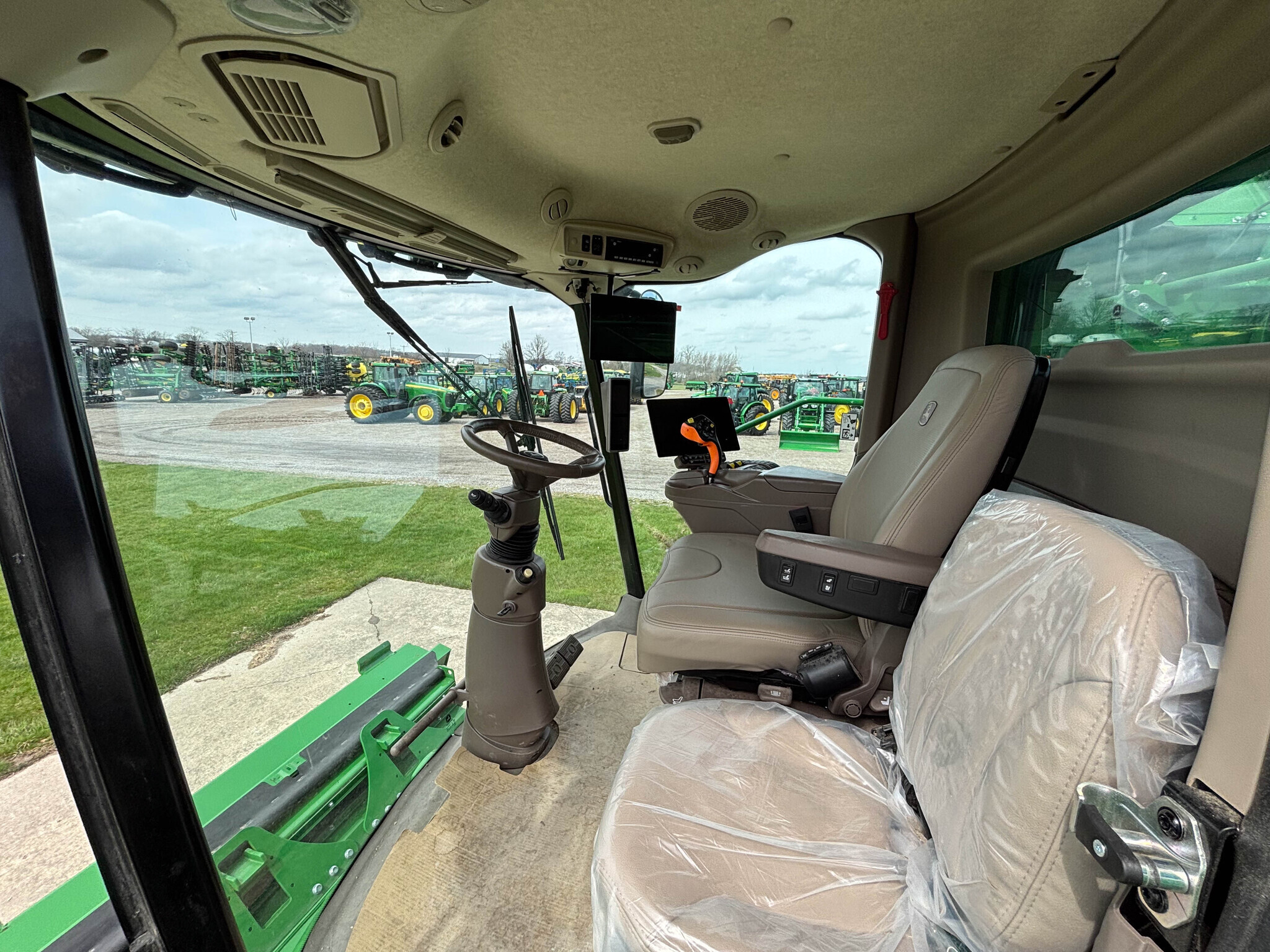 2024 John Deere S780 Combine