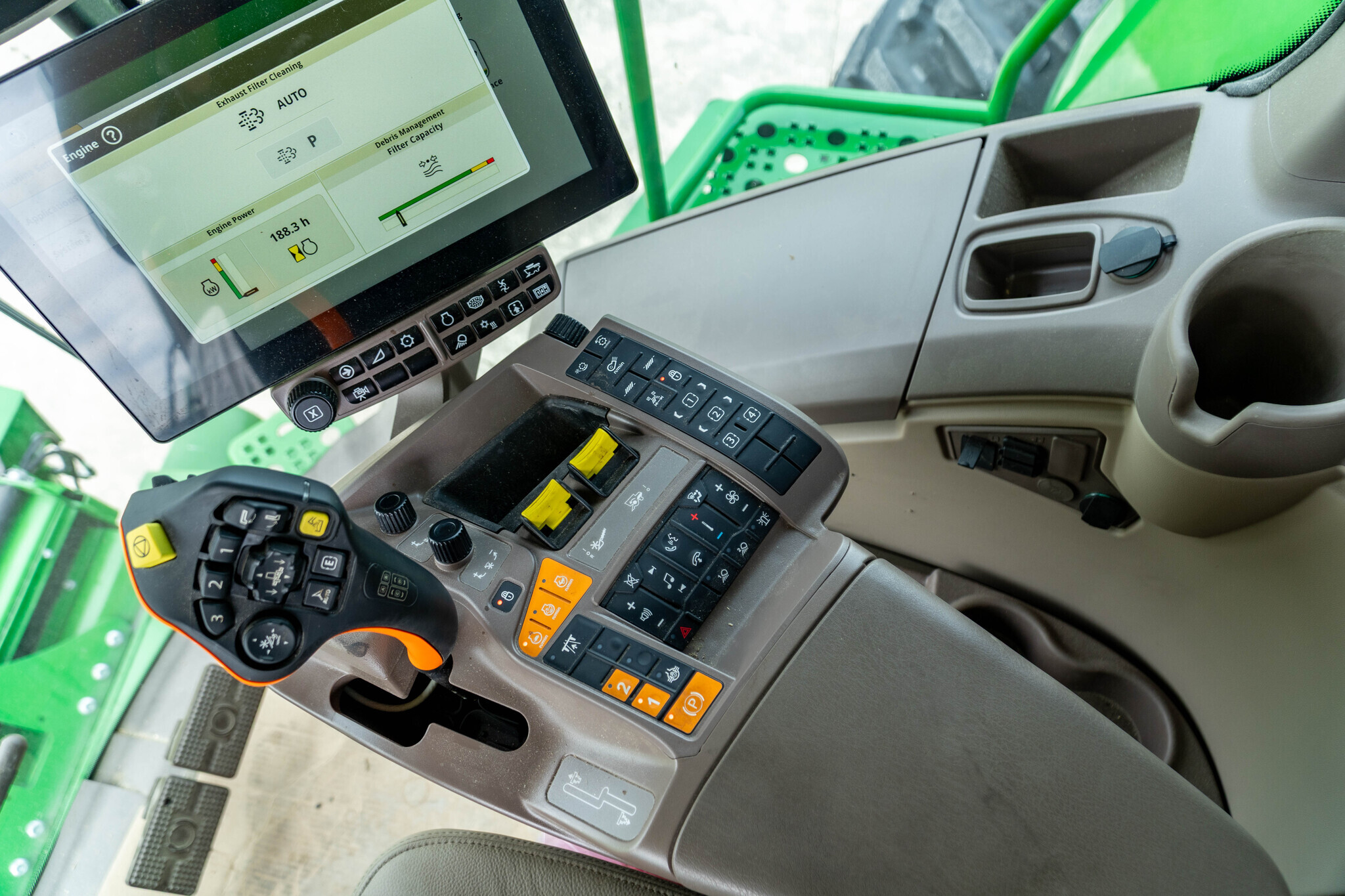 2024 John Deere S780 Combine