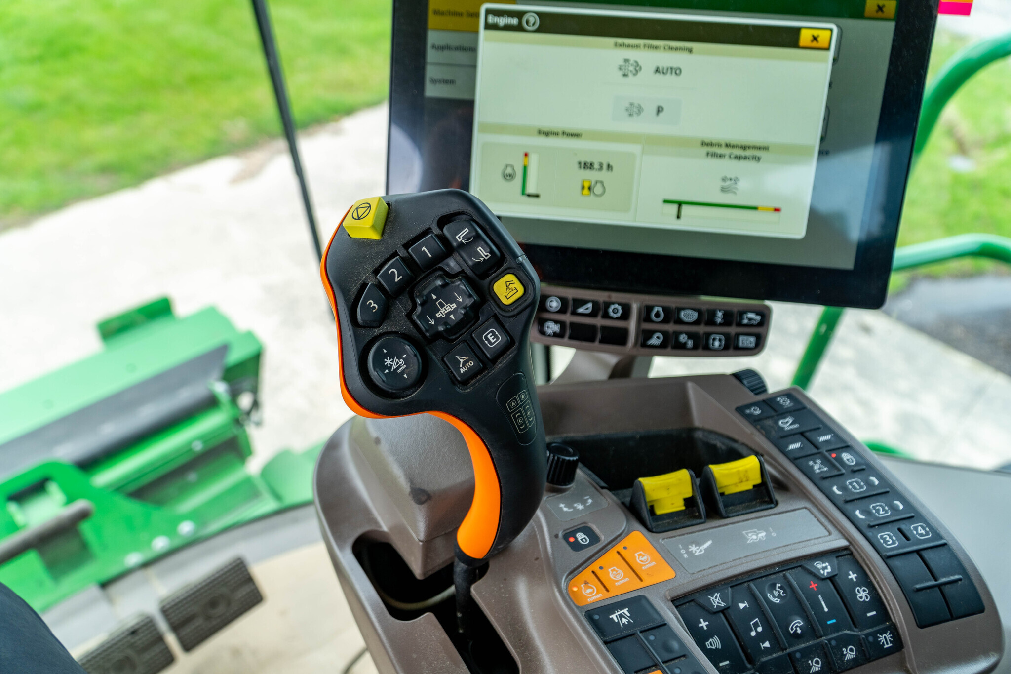 2024 John Deere S780 Combine