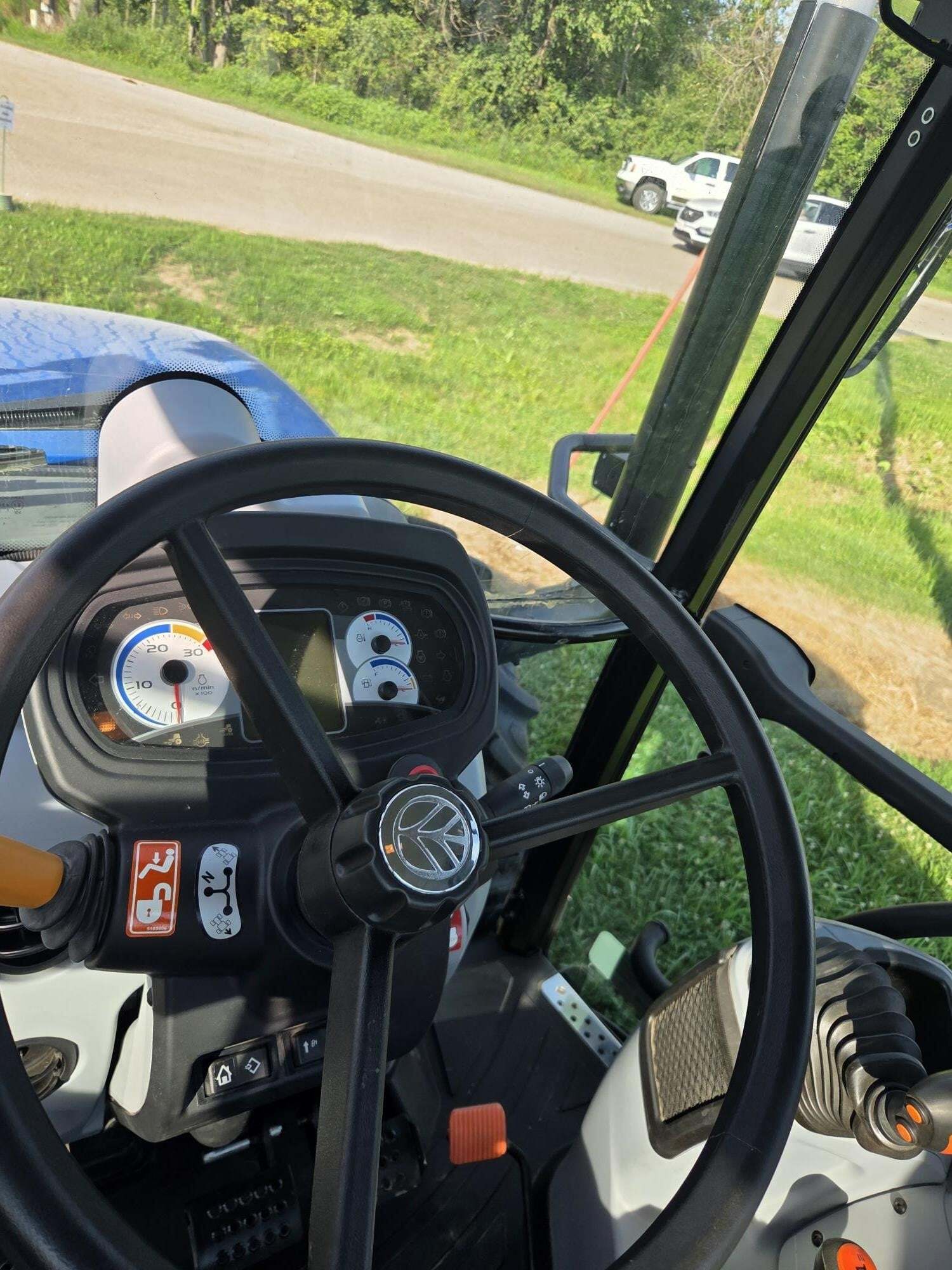 2022 New Holland T5.120 Tractor