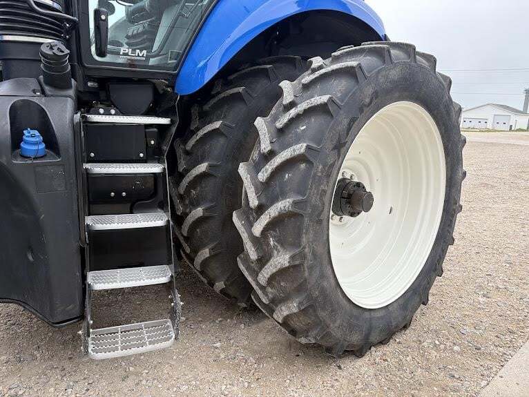2024 New Holland T8.410 Tractor