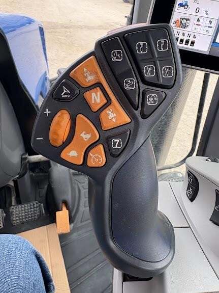 2024 New Holland T8.410 Tractor