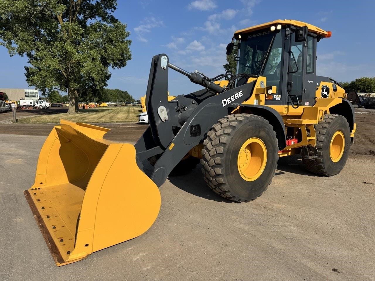 2023 Deere 524 P-TIER Wheel Loader