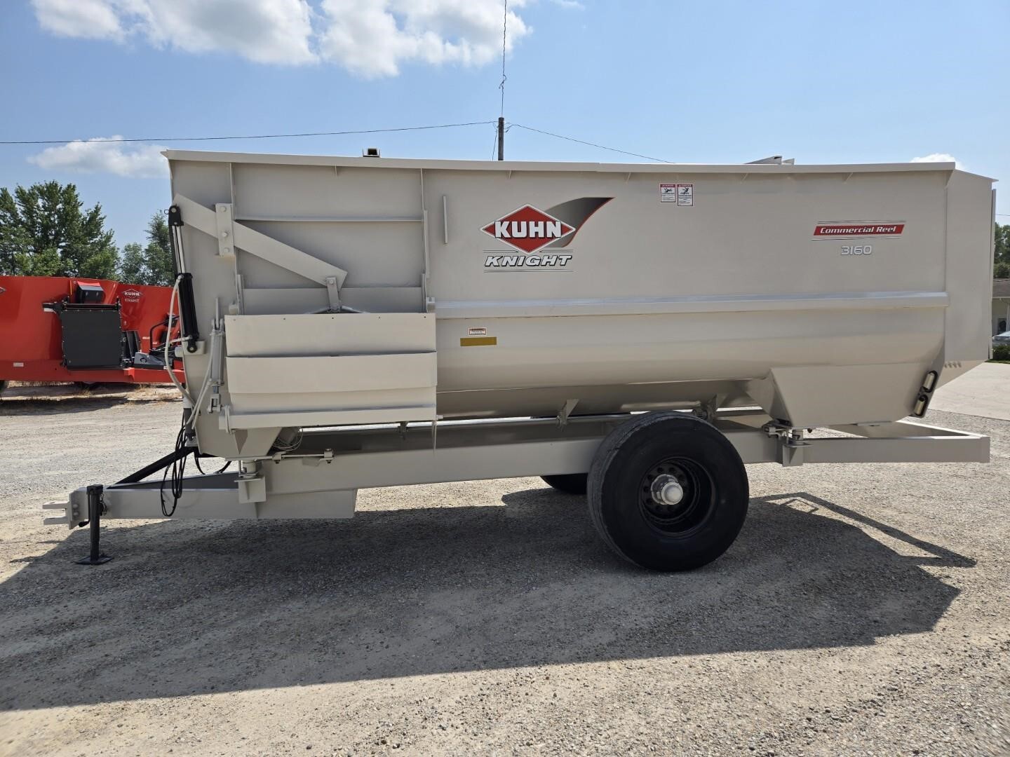  Kuhn Knight 3160 Grinders and Mixer