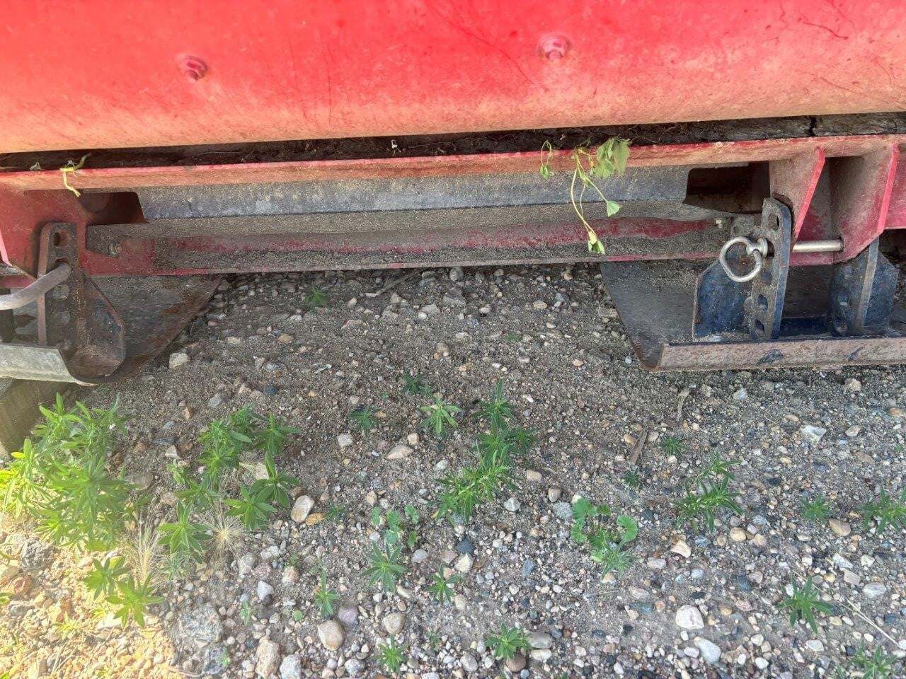 2011 Case IH HDX182 Self-Propelled Windrowers and Swather