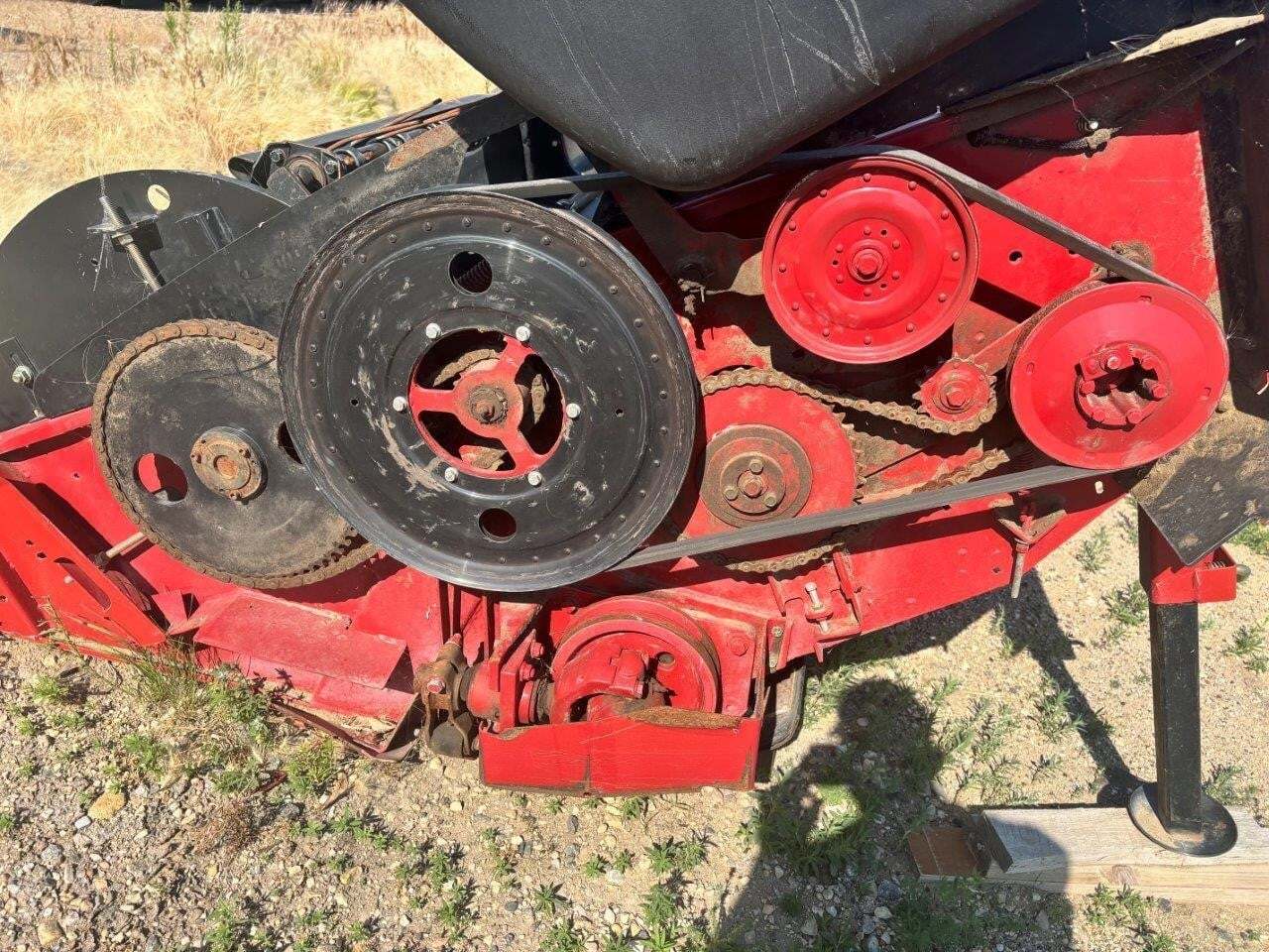 2011 Case IH HDX182 Self-Propelled Windrowers and Swather