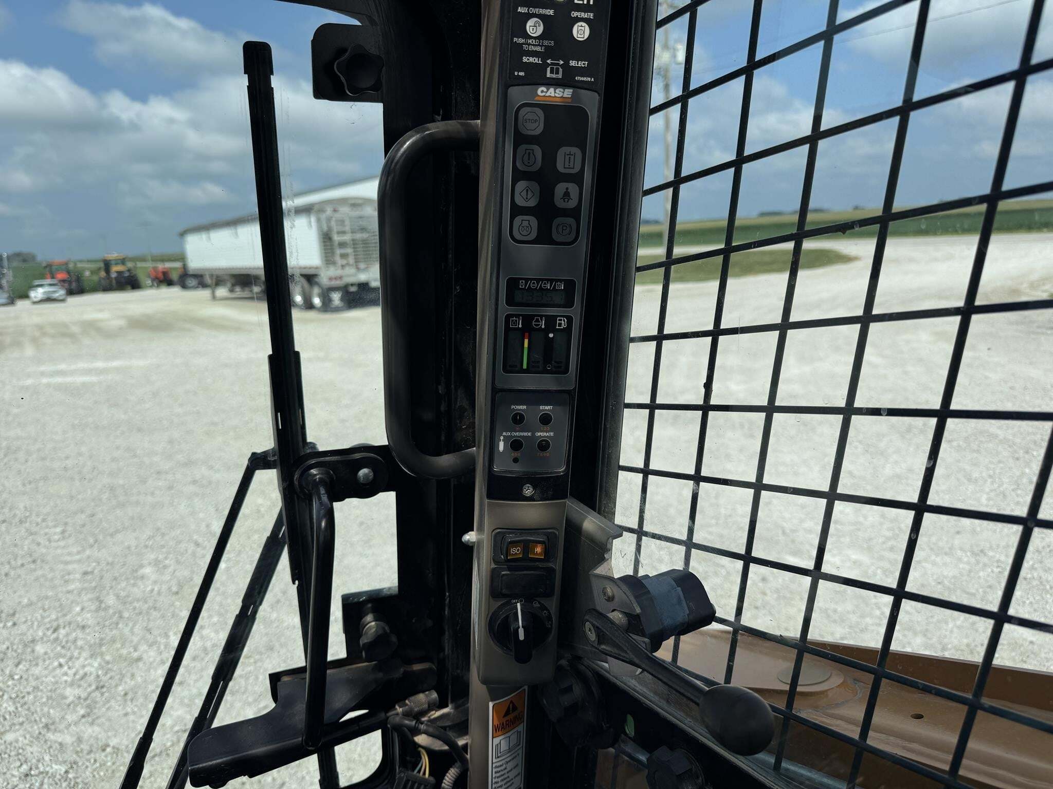 2014 Case SR220 Skid Steer