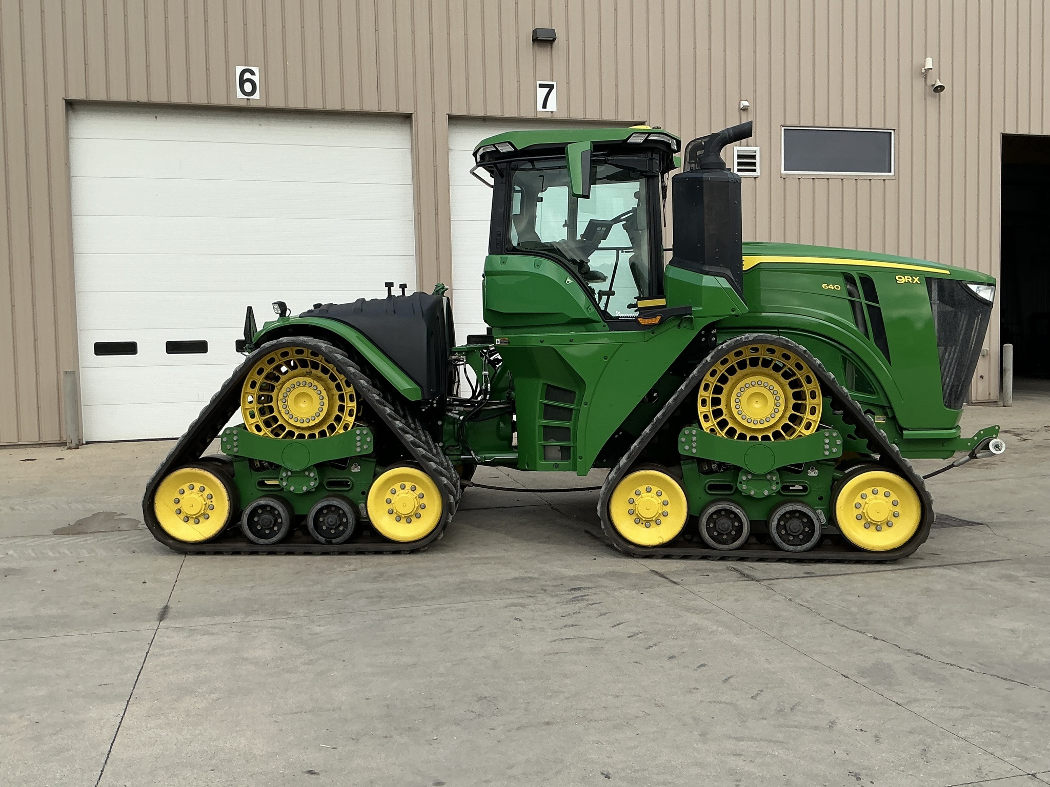 2025 John Deere 9RX 640 Tractor