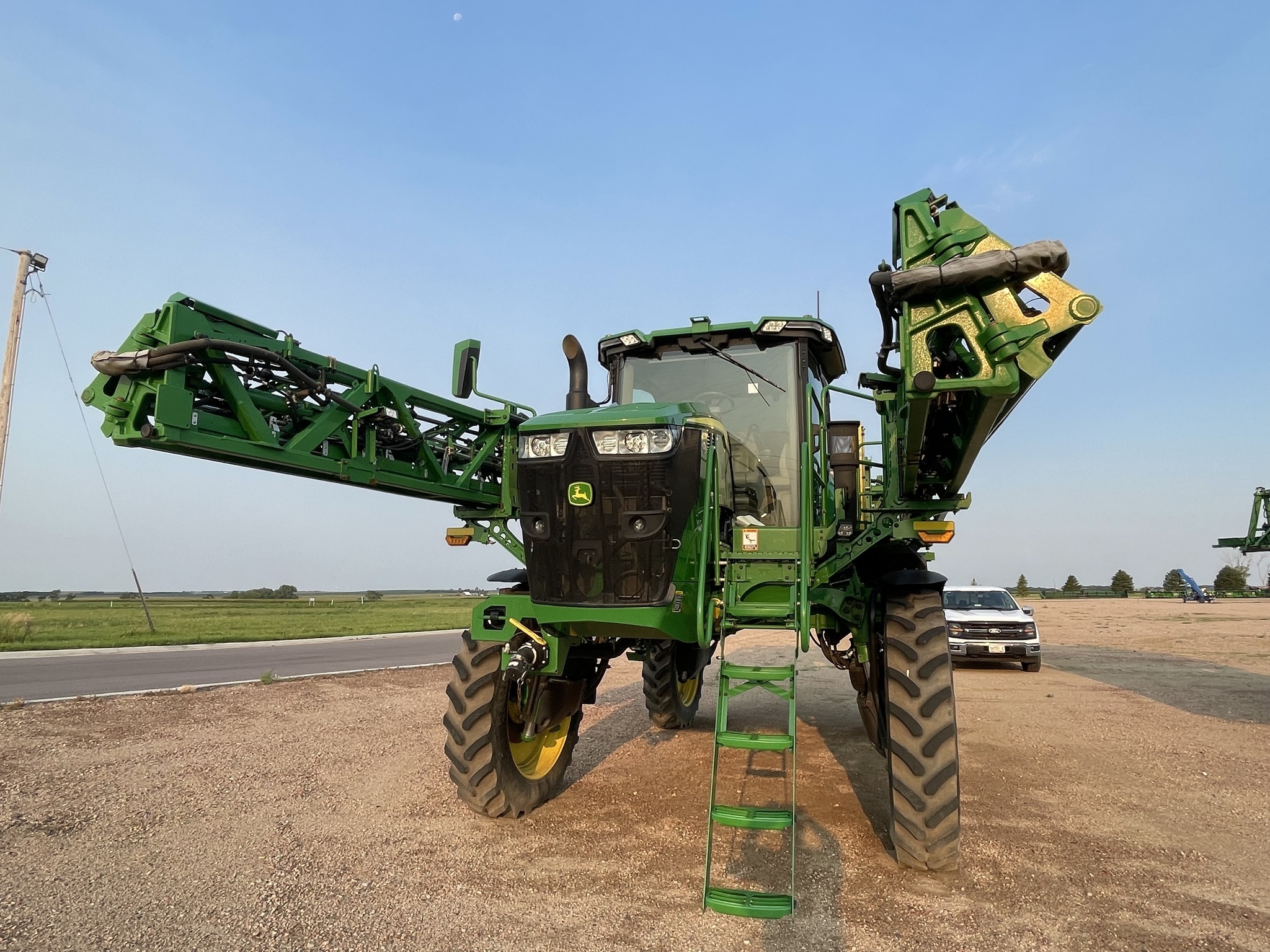 2022 John Deere 410R Self-Propelled Sprayer