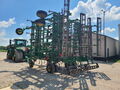2011 John Deere 2210 Field Cultivator