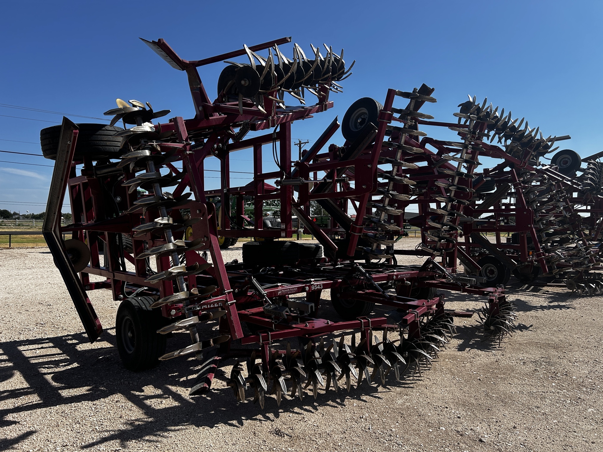2022 Premier 9x6 Minimizer Field Cultivator