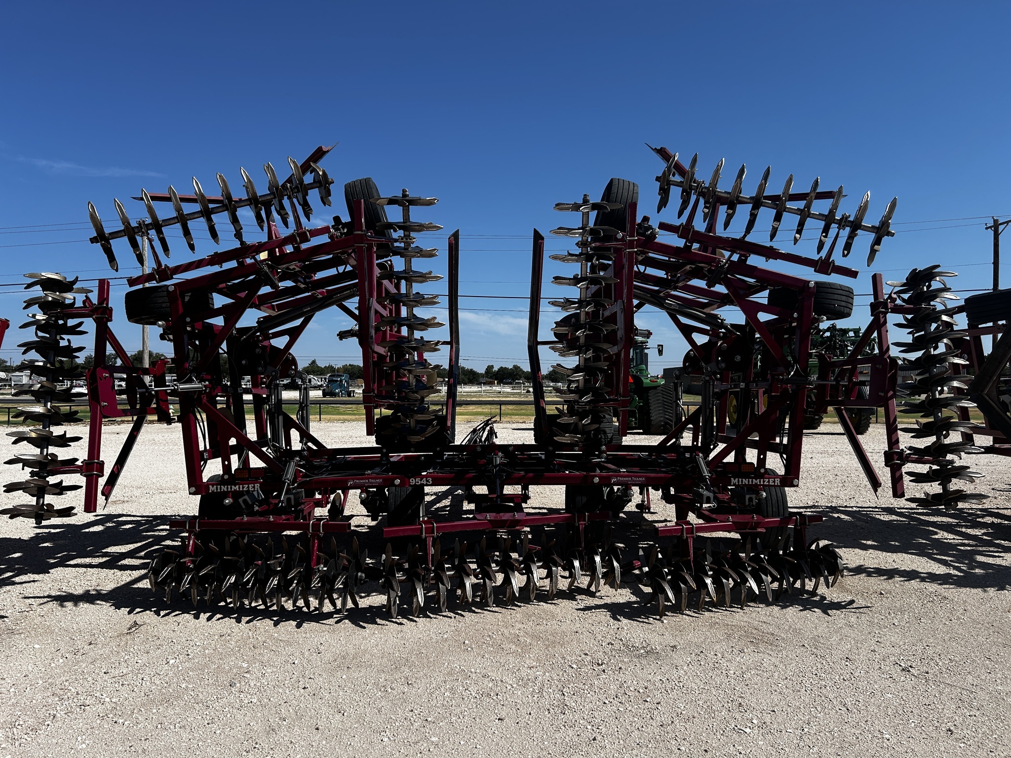 2022 Premier 9x6 Minimizer Field Cultivator