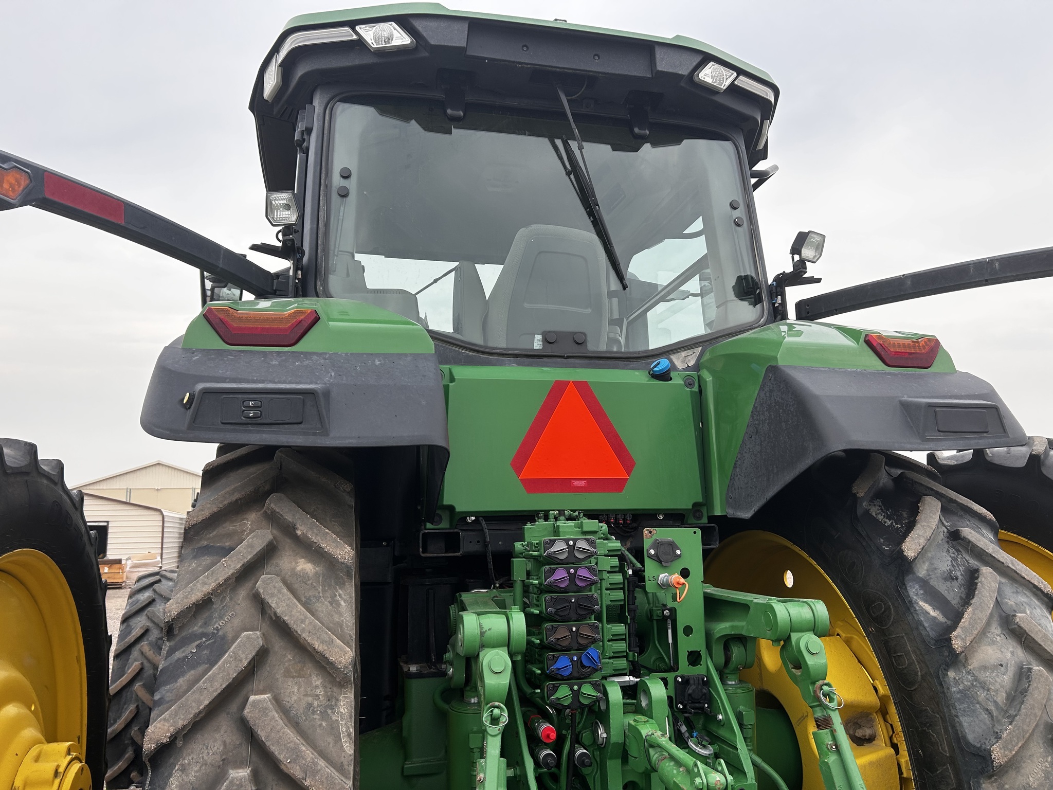 2022 John Deere 8R 310 Tractor