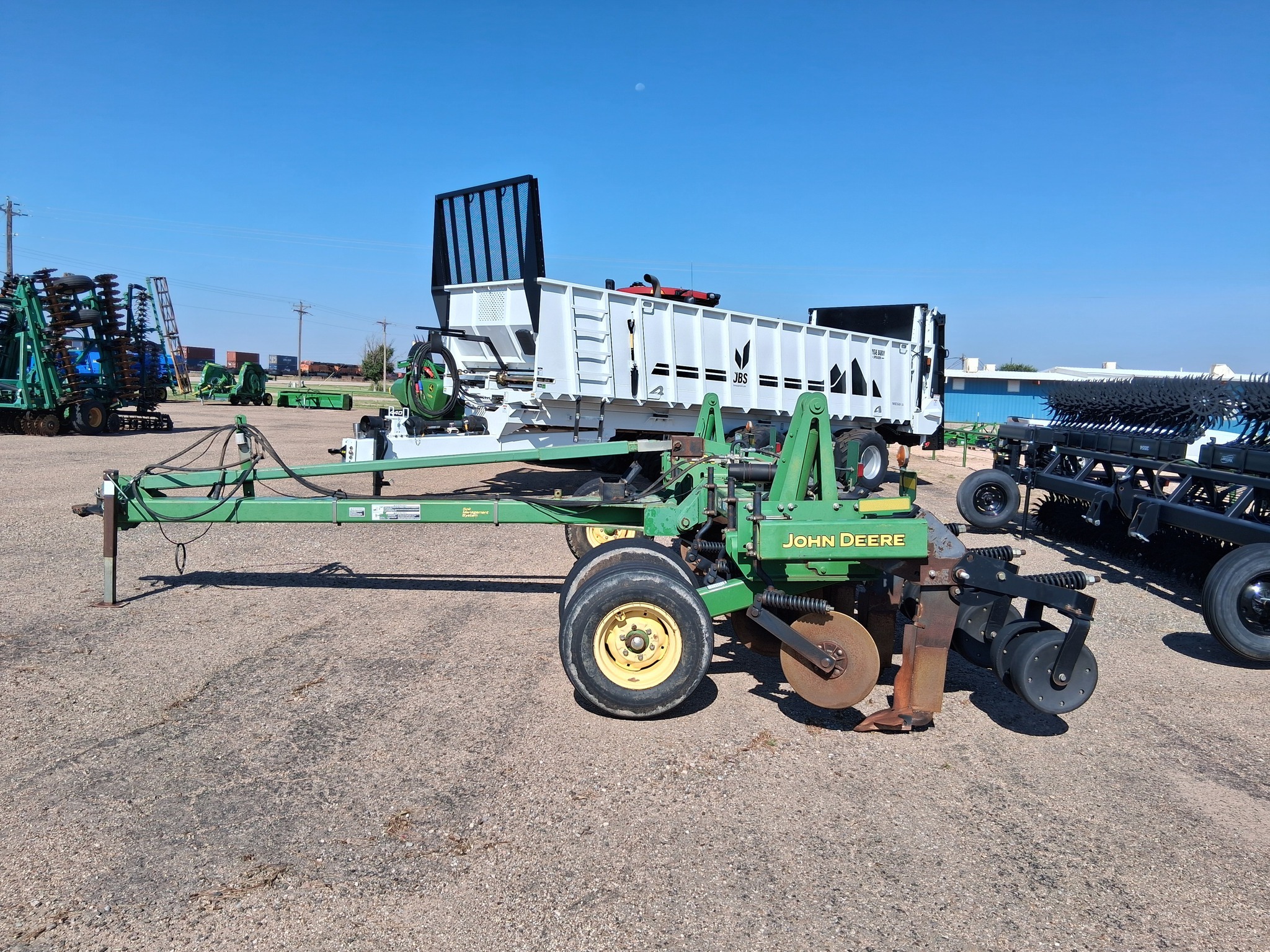 2011 John Deere 2100 In-Line Ripper
