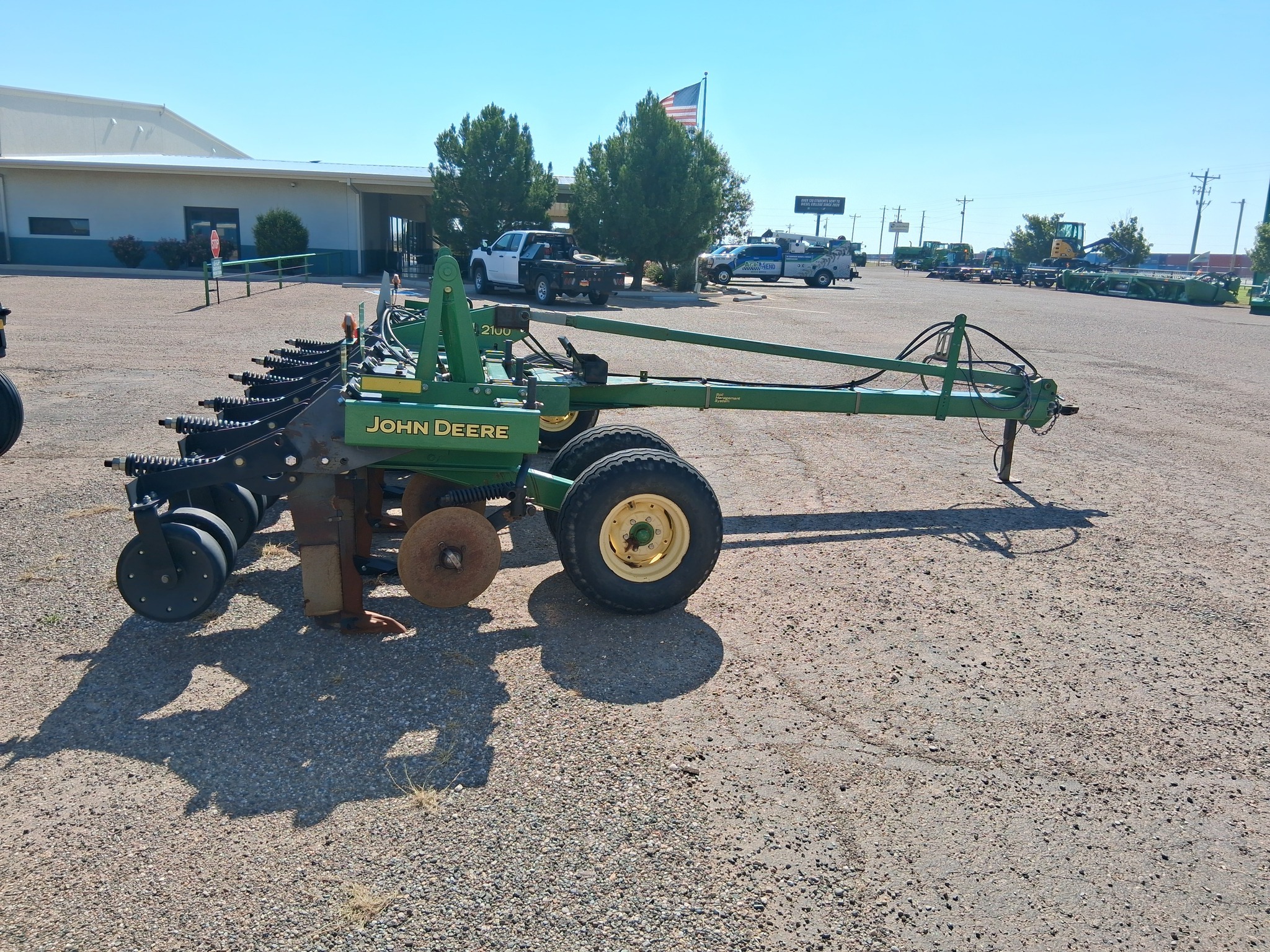2011 John Deere 2100 In-Line Ripper
