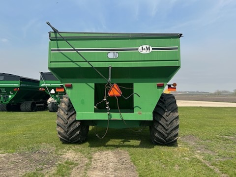  J&M 750-16 Grain Cart
