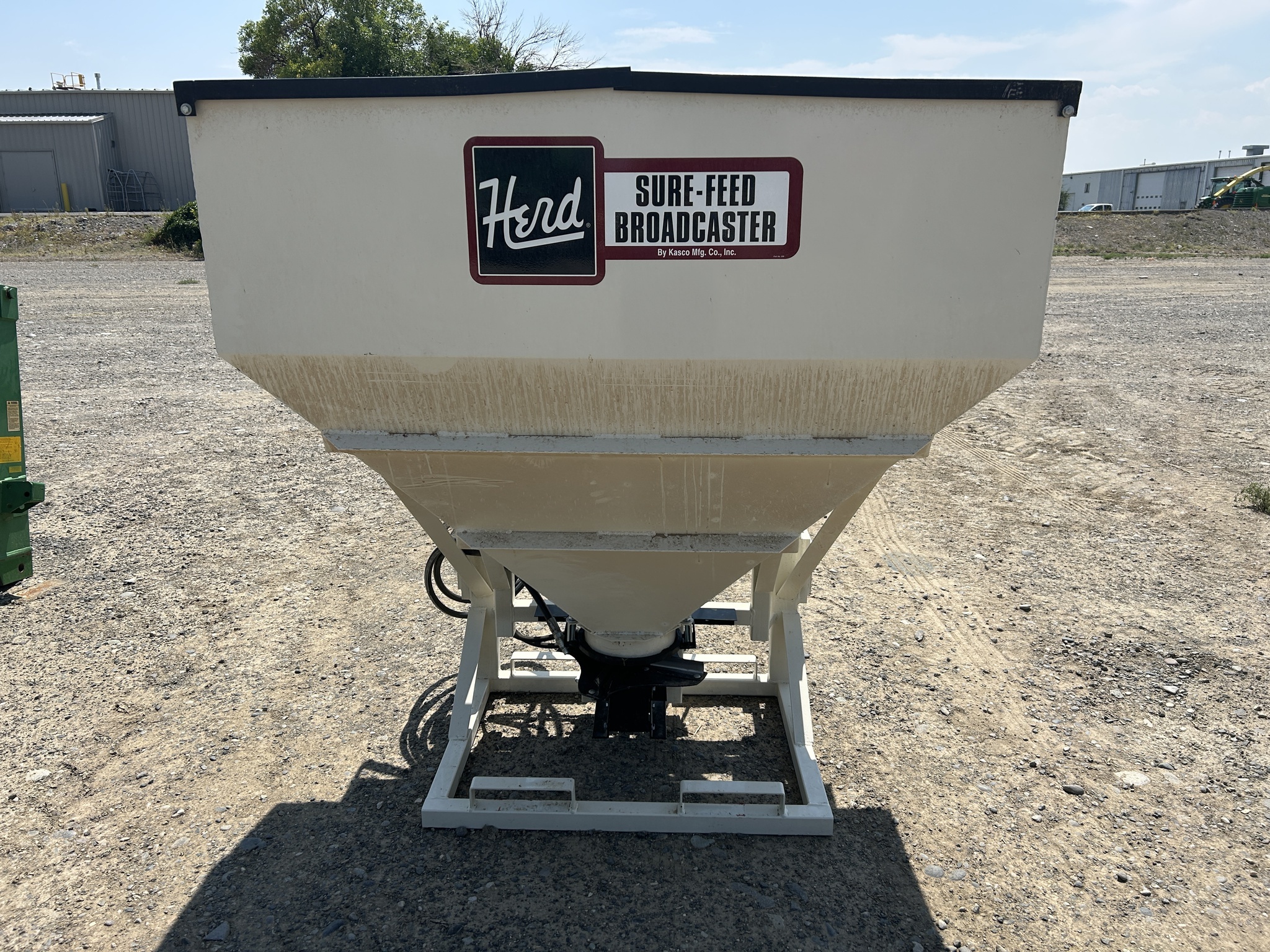 2026 Kasco 2440 Pull-Type Fertilizer Spreader