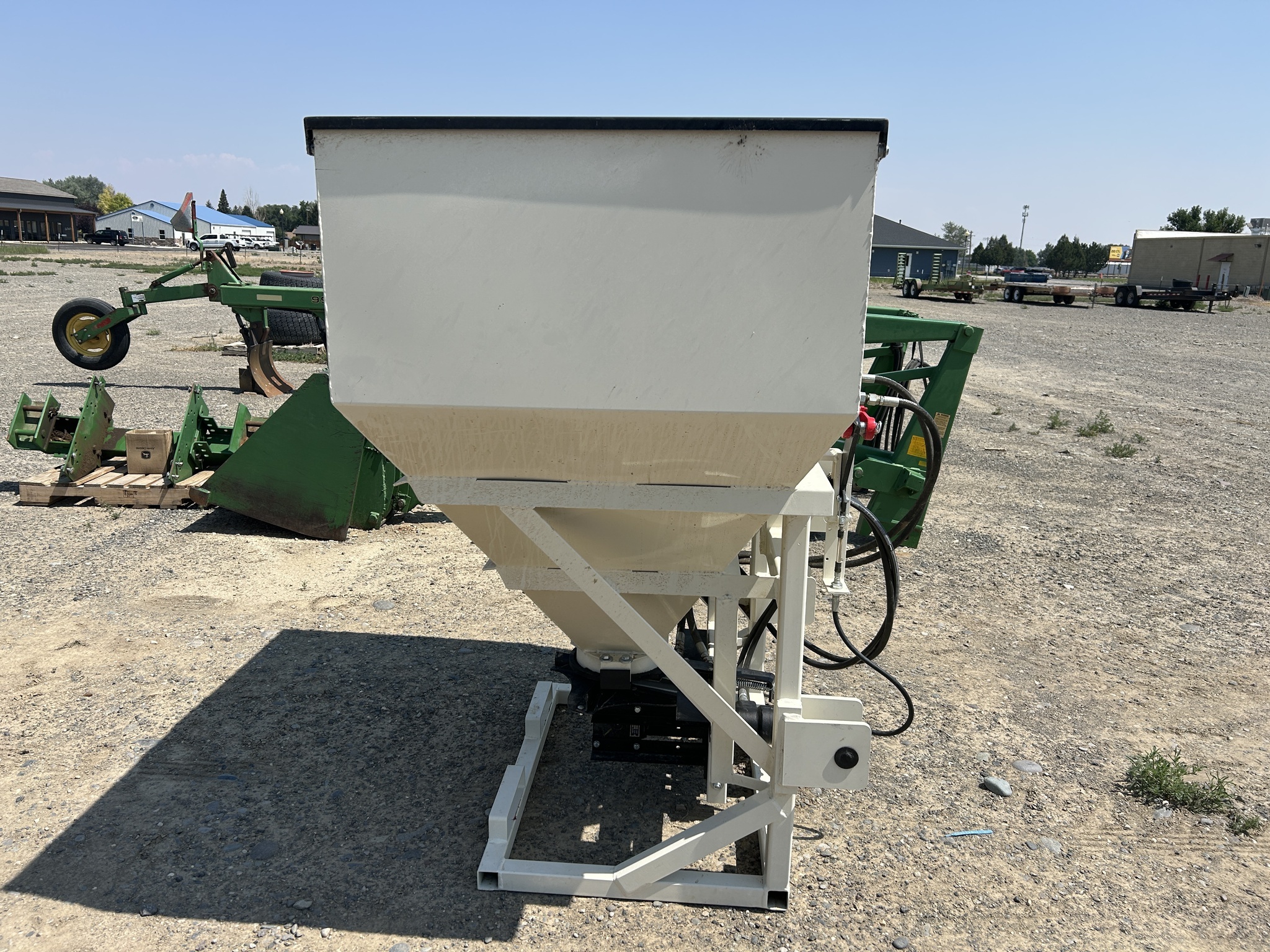 2026 Kasco 2440 Pull-Type Fertilizer Spreader