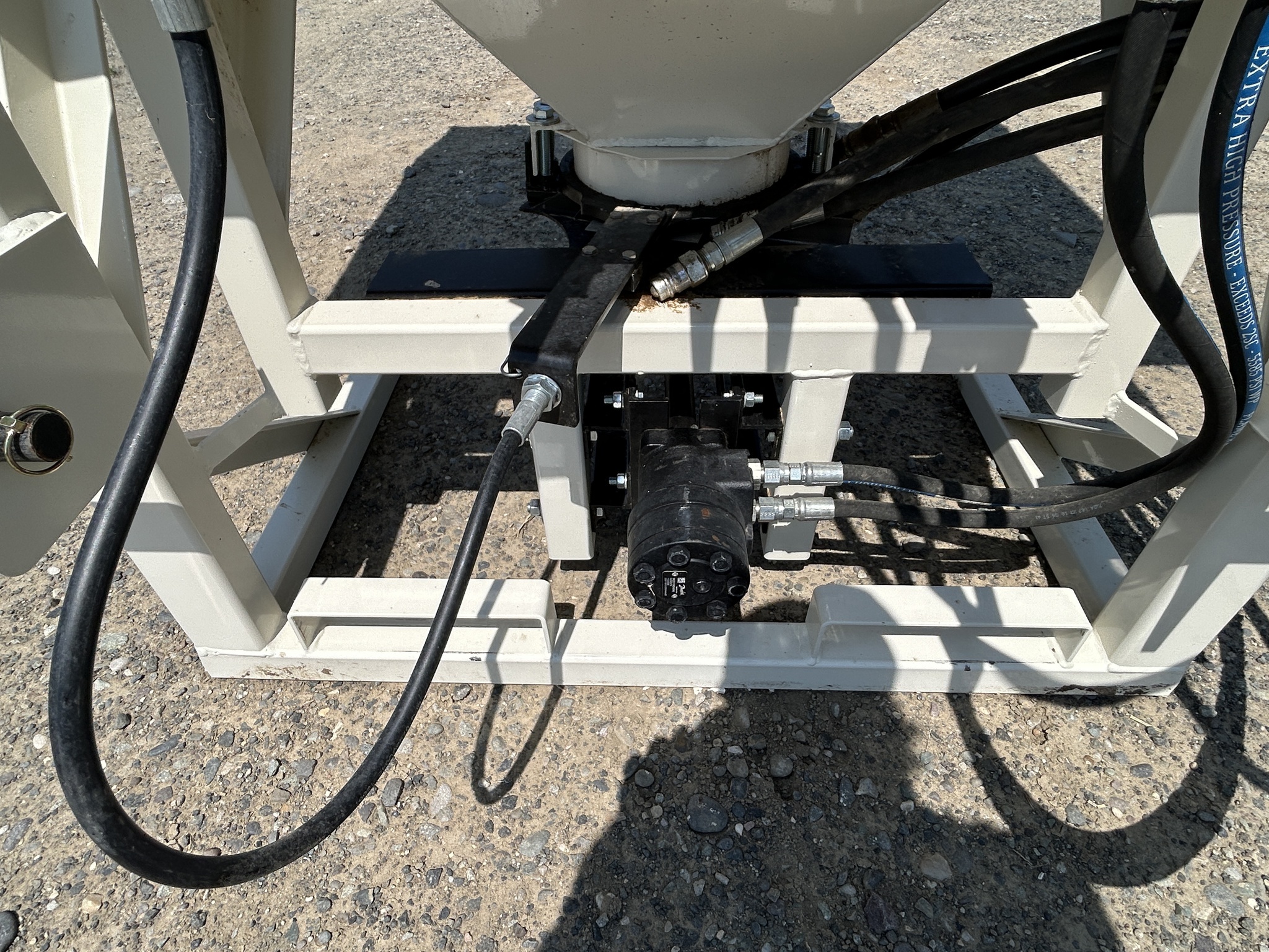 2026 Kasco 2440 Pull-Type Fertilizer Spreader