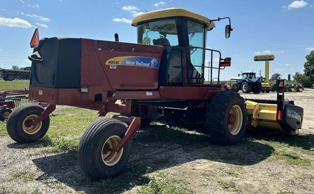 2010 New Holland H8040 Self-Propelled Windrowers and Swather