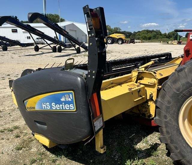 2010 New Holland H8040 Self-Propelled Windrowers and Swather
