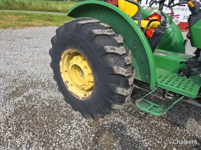  John Deere 5325 Tractor