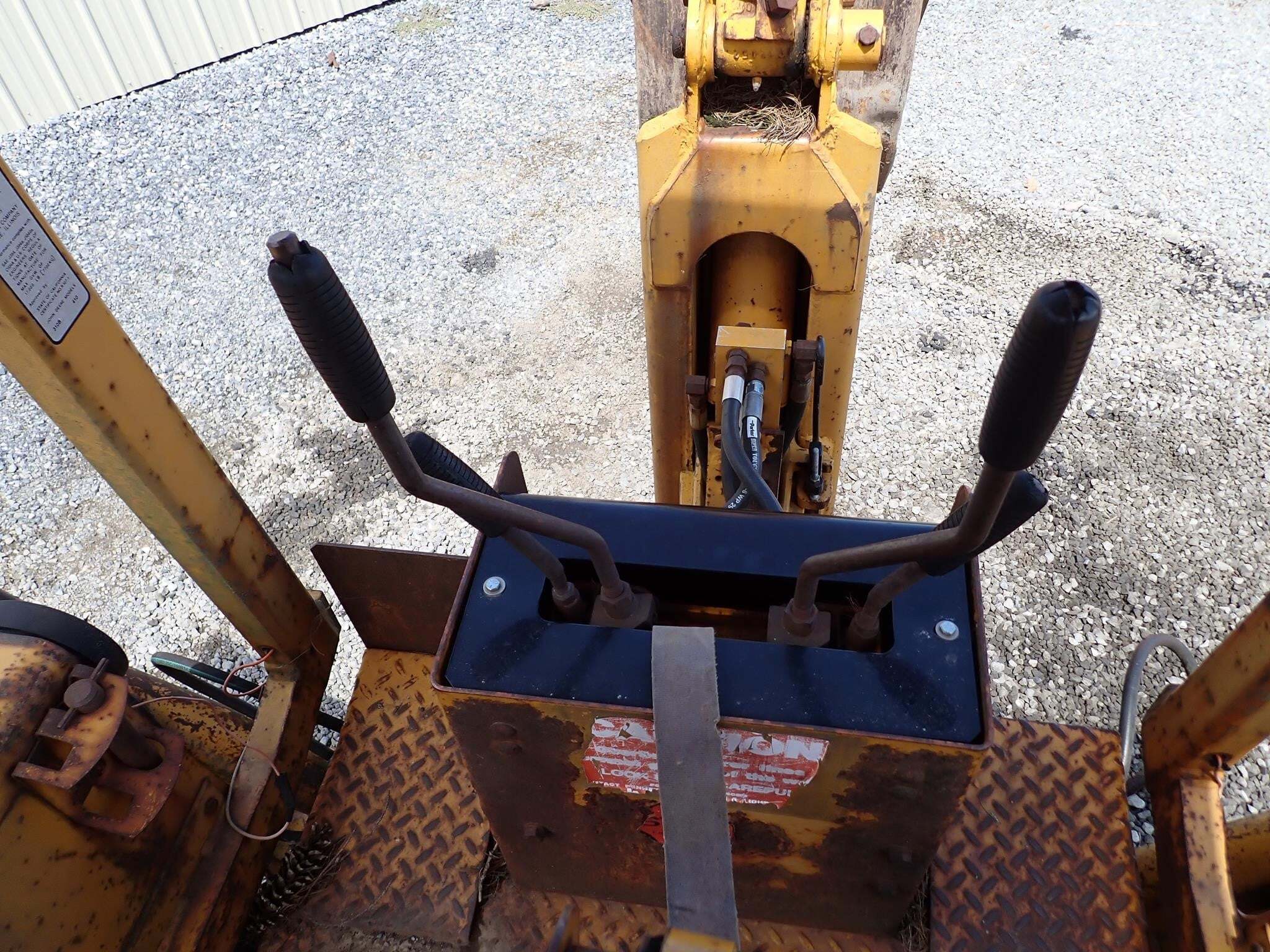  Deere 310B Backhoe