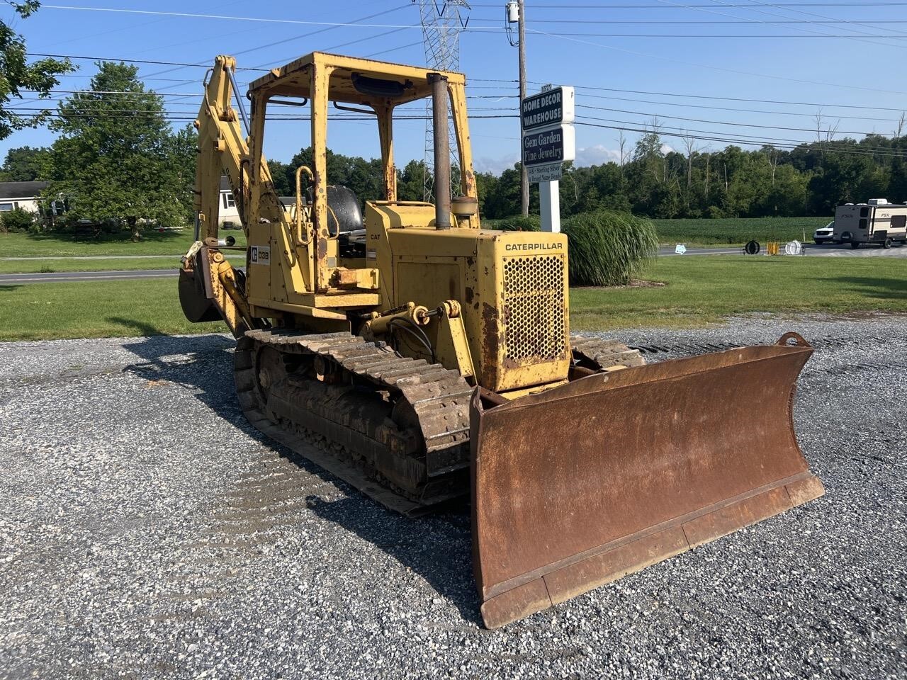 1984 Caterpillar D3B Dozer